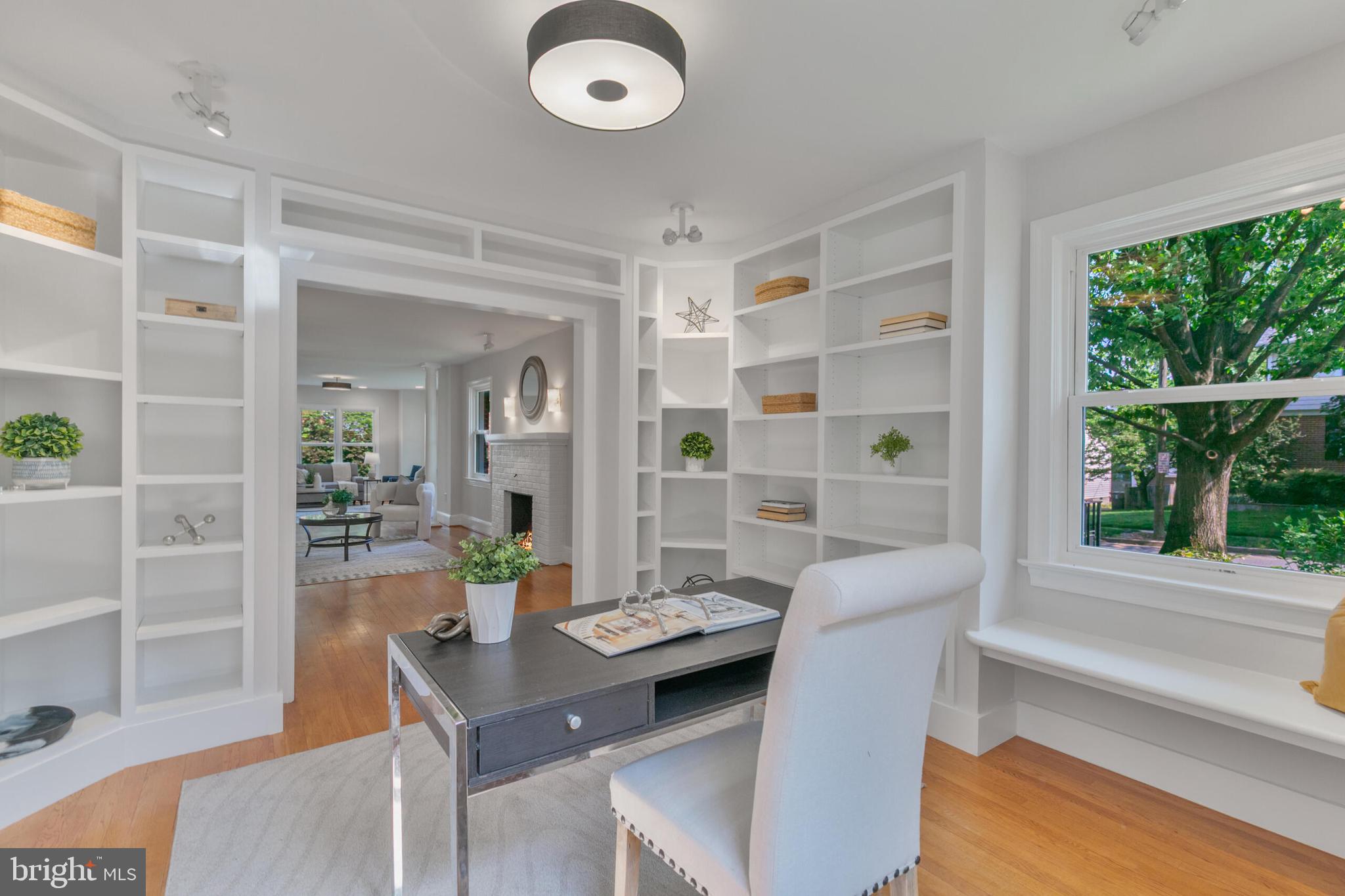 WAYCROFT WOODLAWN - Residential