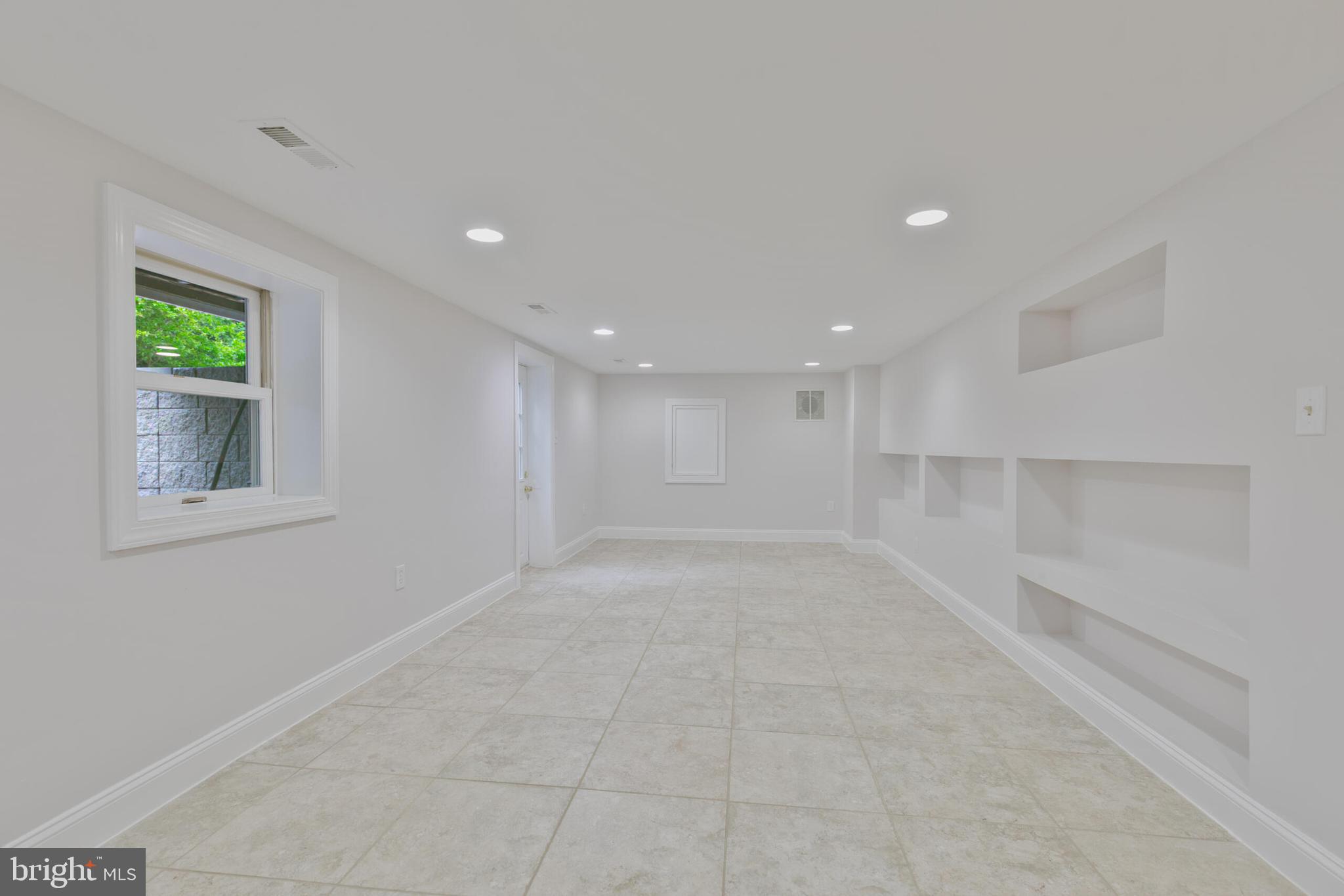 WAYCROFT WOODLAWN - Residential