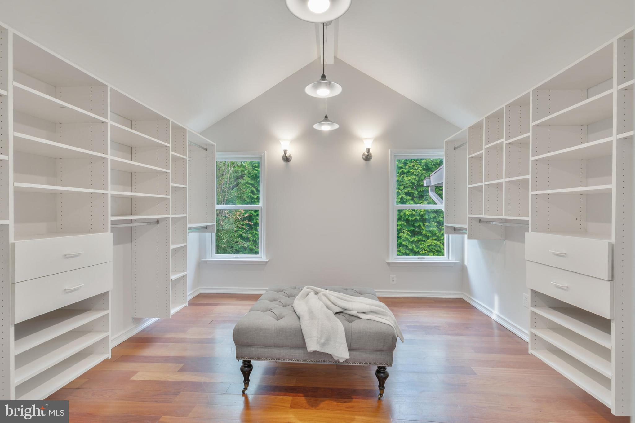 WAYCROFT WOODLAWN - Residential