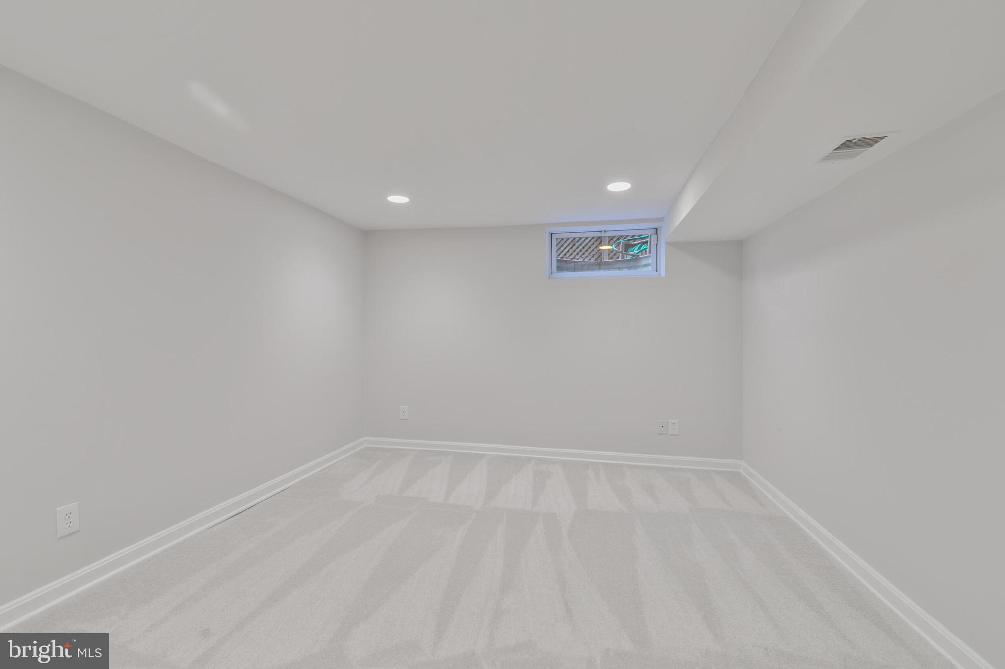 WAYCROFT WOODLAWN - Residential