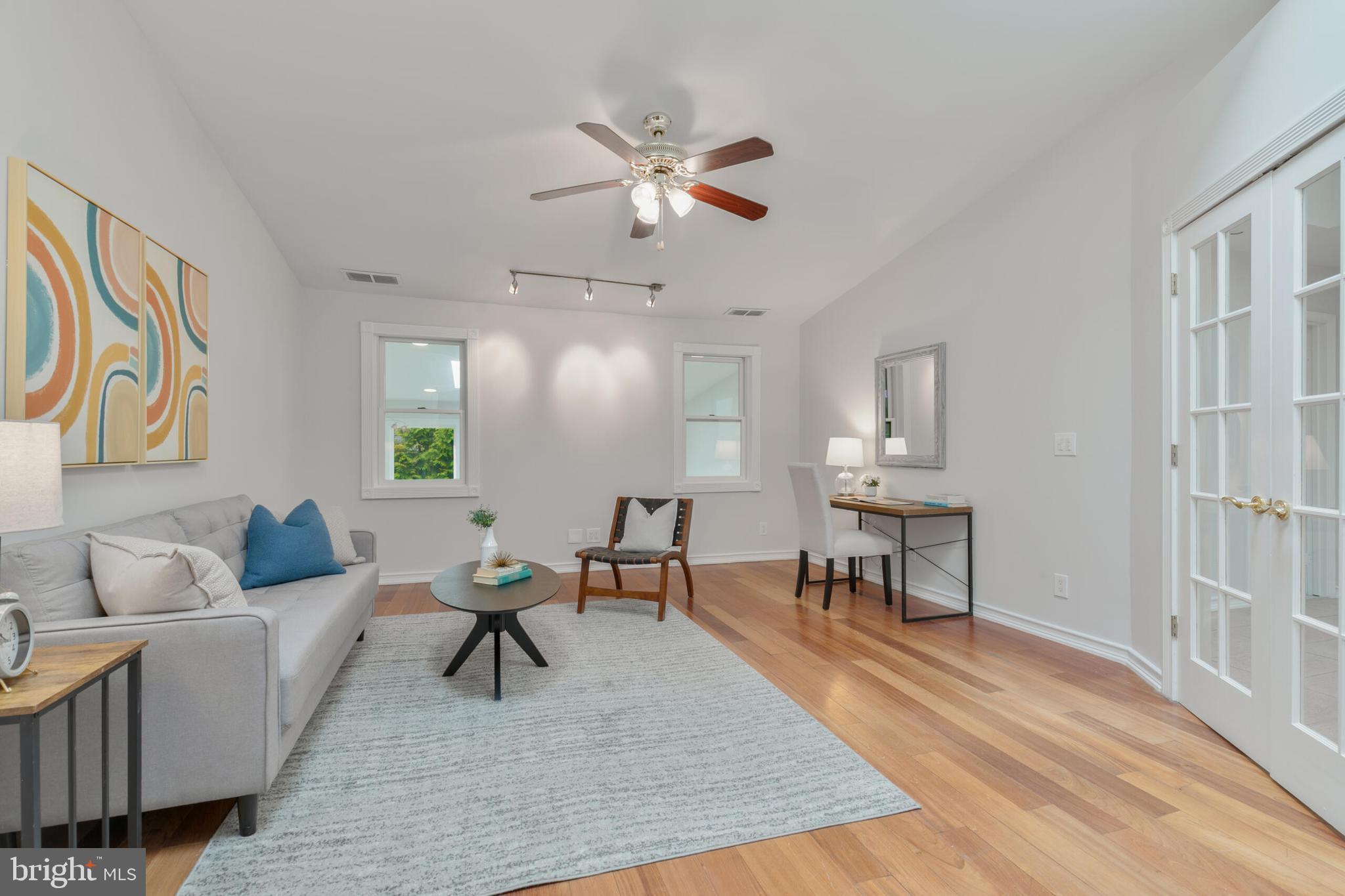 WAYCROFT WOODLAWN - Residential