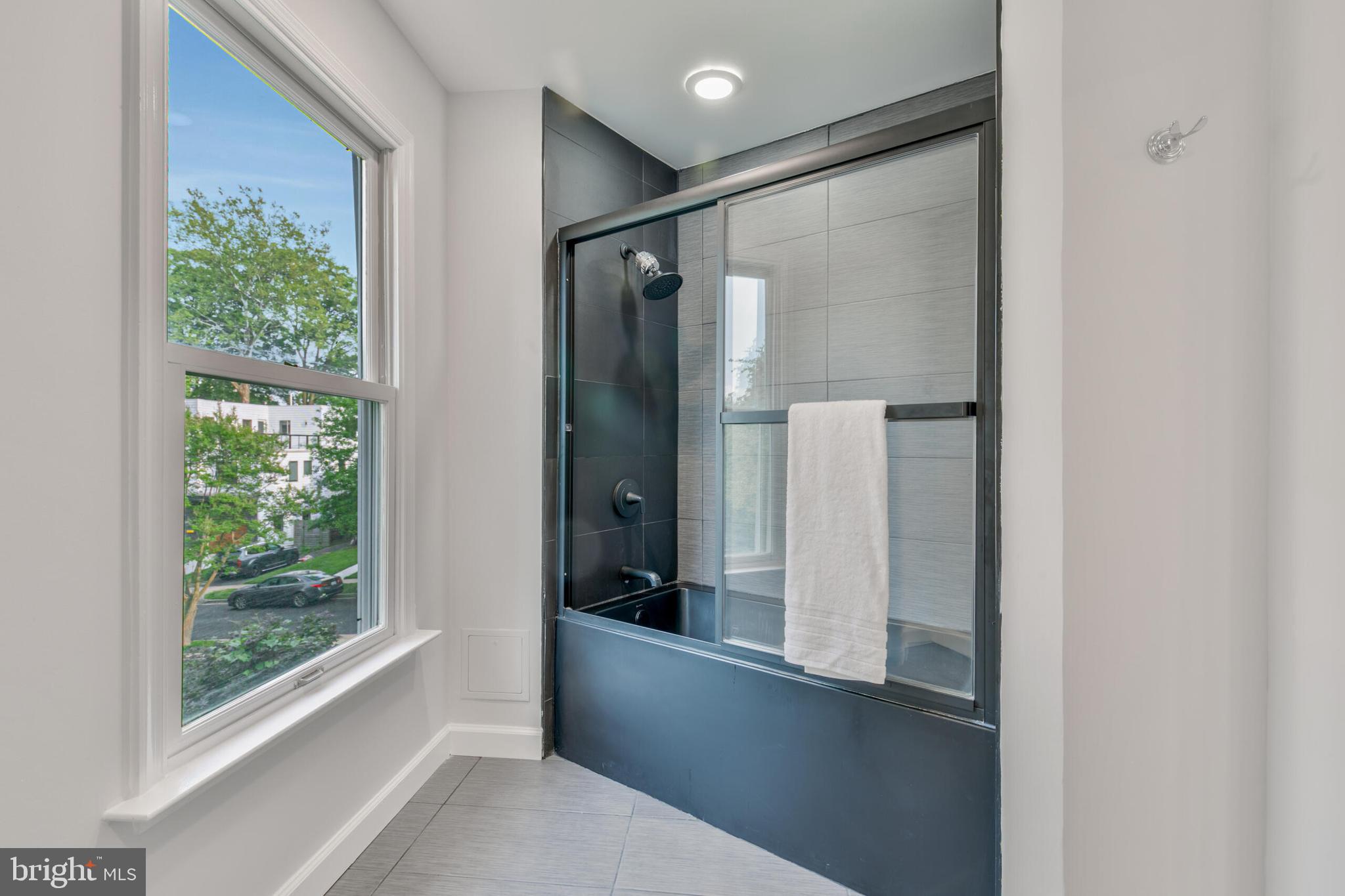 WAYCROFT WOODLAWN - Residential