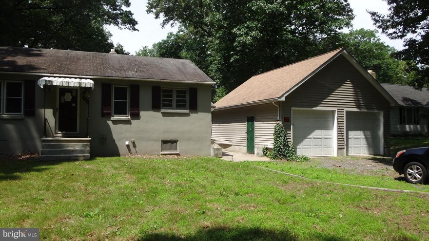 AUCTION 09/11-09/13 Offers must be submitted ONLINE.Contact listing agent for property details.After offer submission, it may take up to 7 calendar days for offer decision Communication will be sent to Buyers with results & next steps for accepted offer. Bank of America employees spouse and or domestic partner, household members business partners and insiders are prohibited  purchasing.