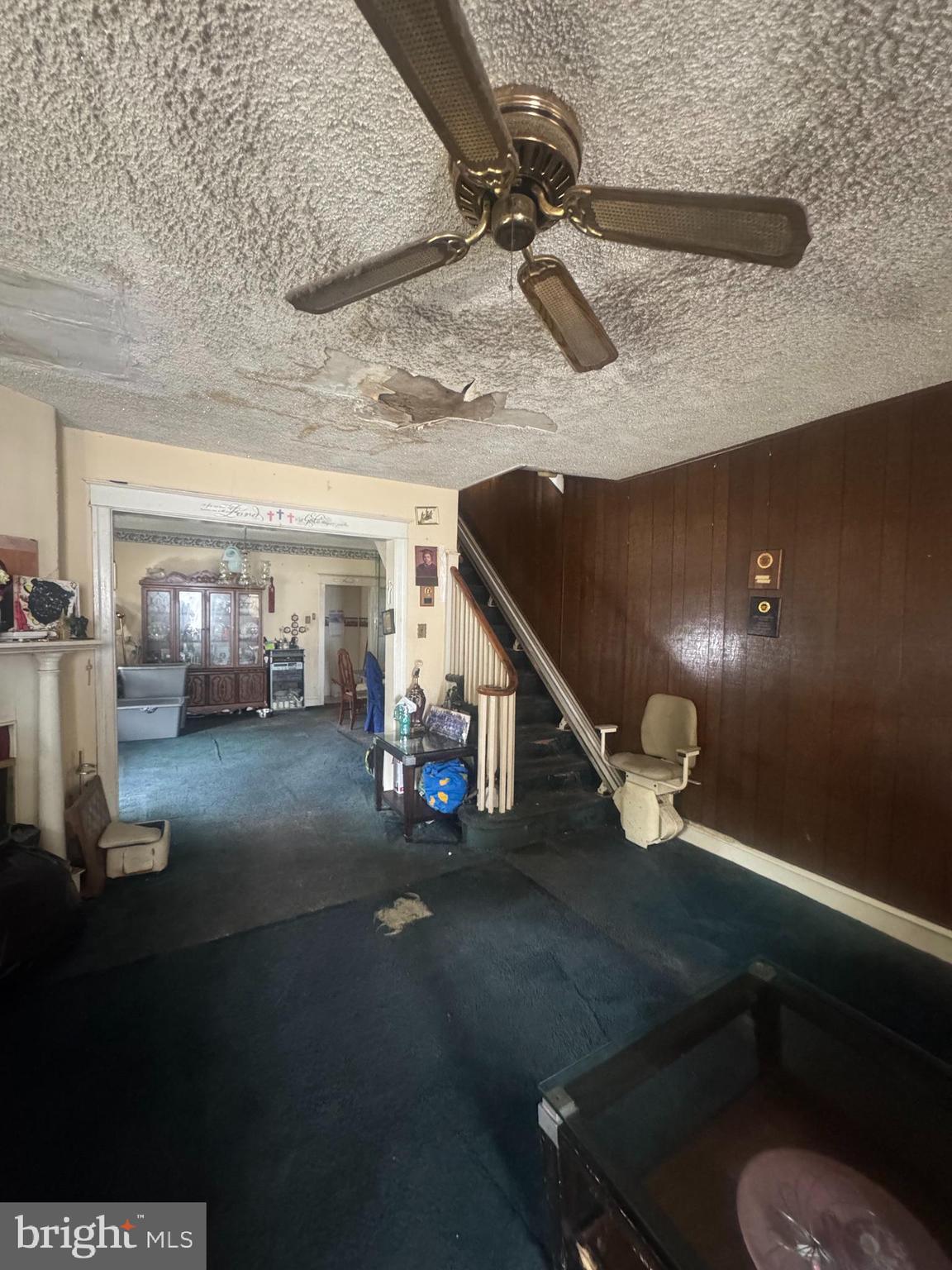 EAST OAK LANE - Residential