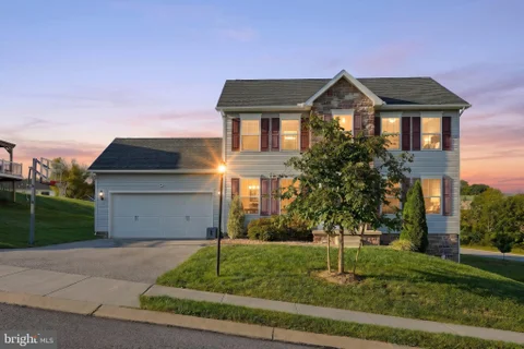 35 Fox Run Road, Hanover, PA 17331 - #: PAYK2110922