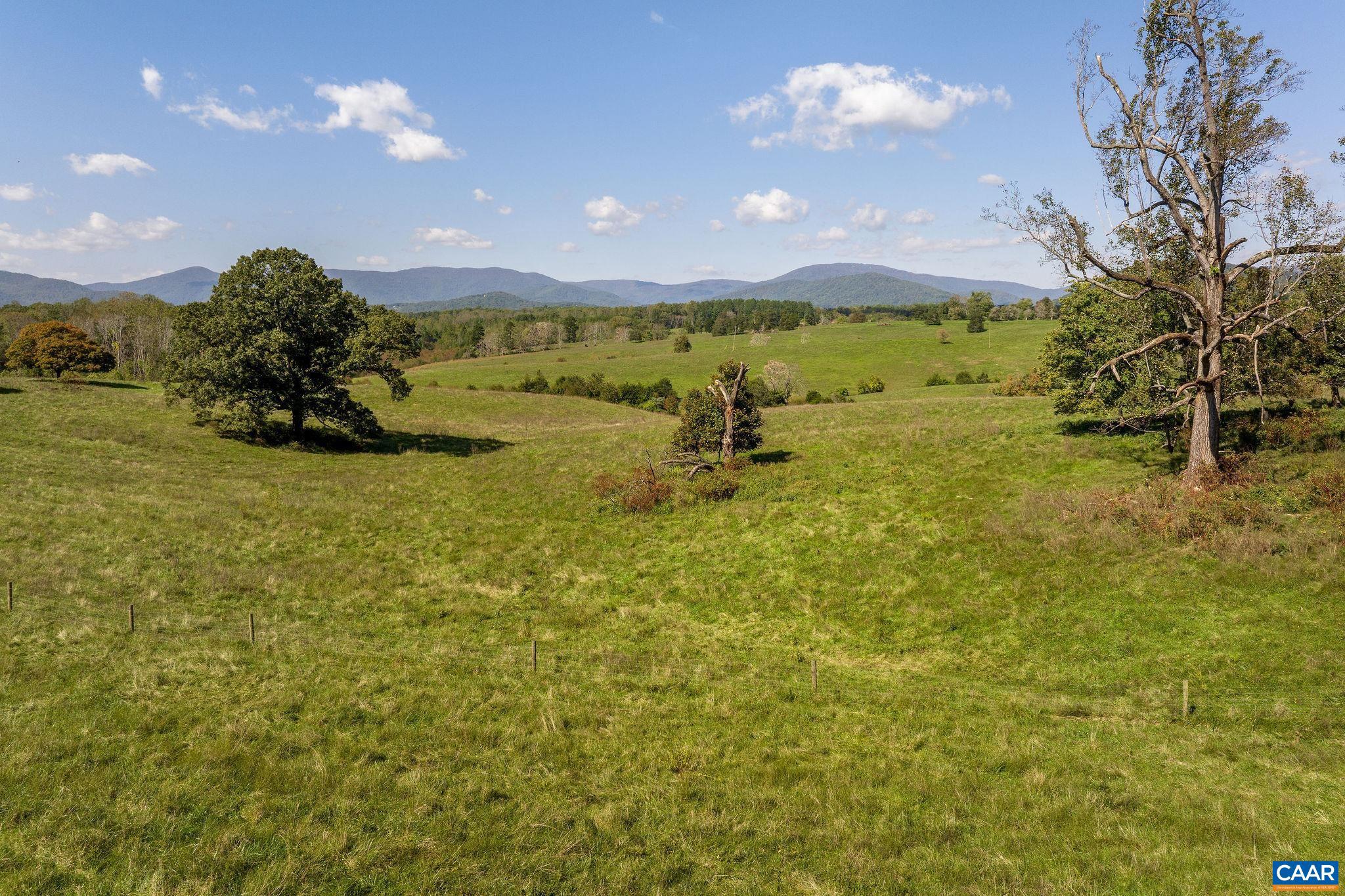 955 SIMMONS GAP RD