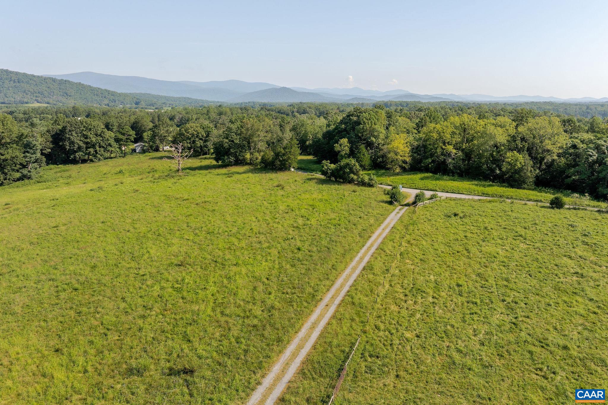 955 SIMMONS GAP RD