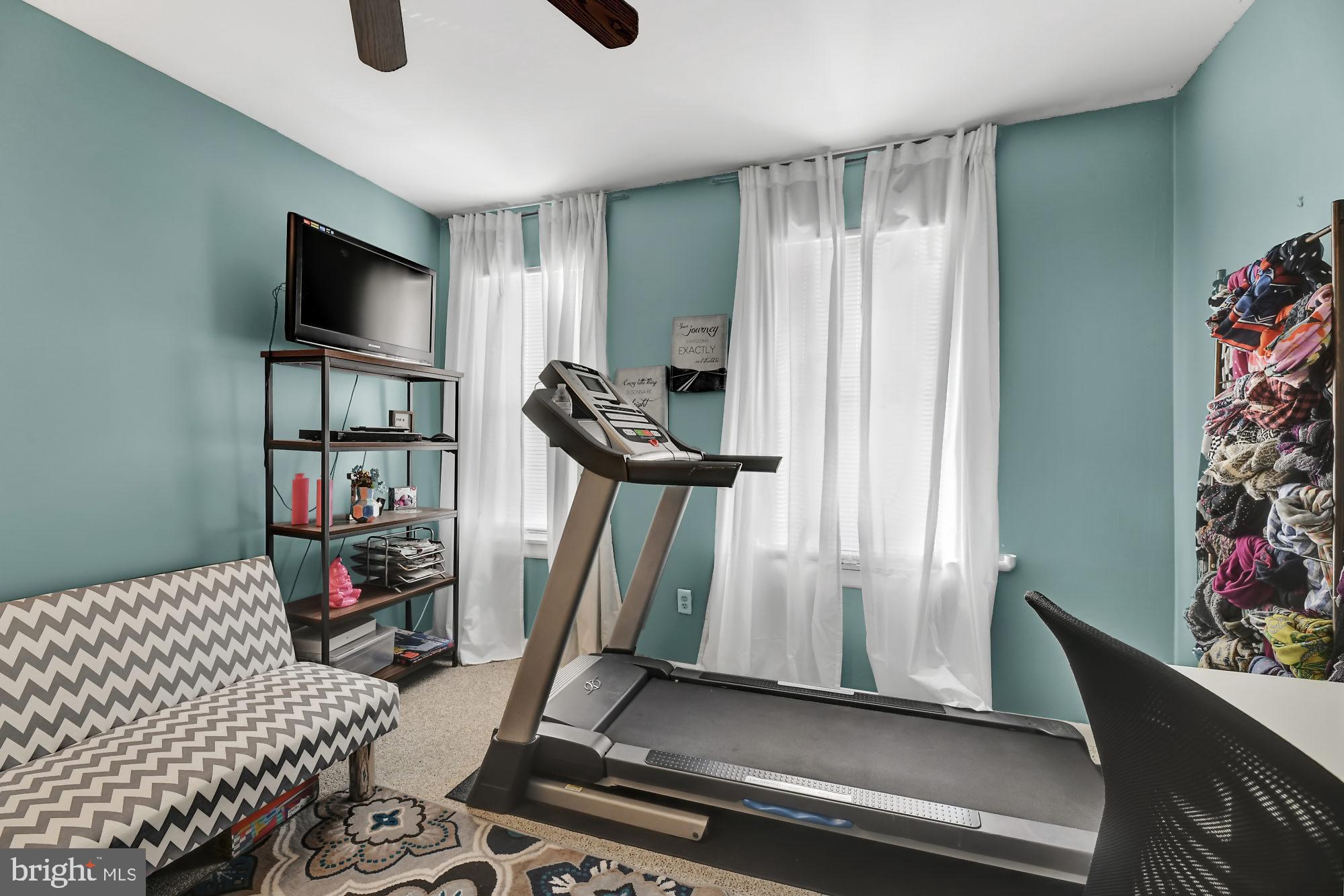 CANTON SQUARE - Residential Lease