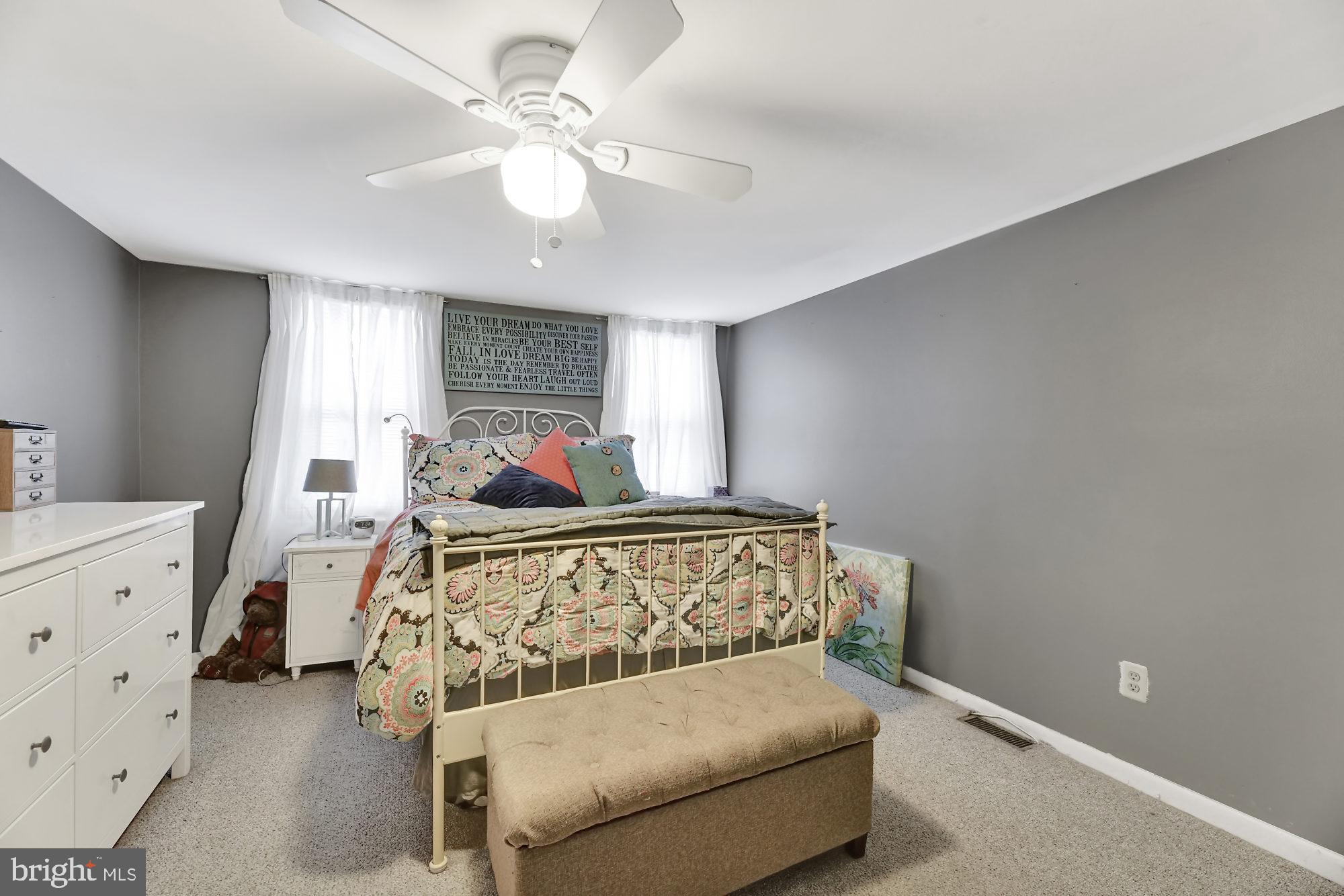 CANTON SQUARE - Residential Lease