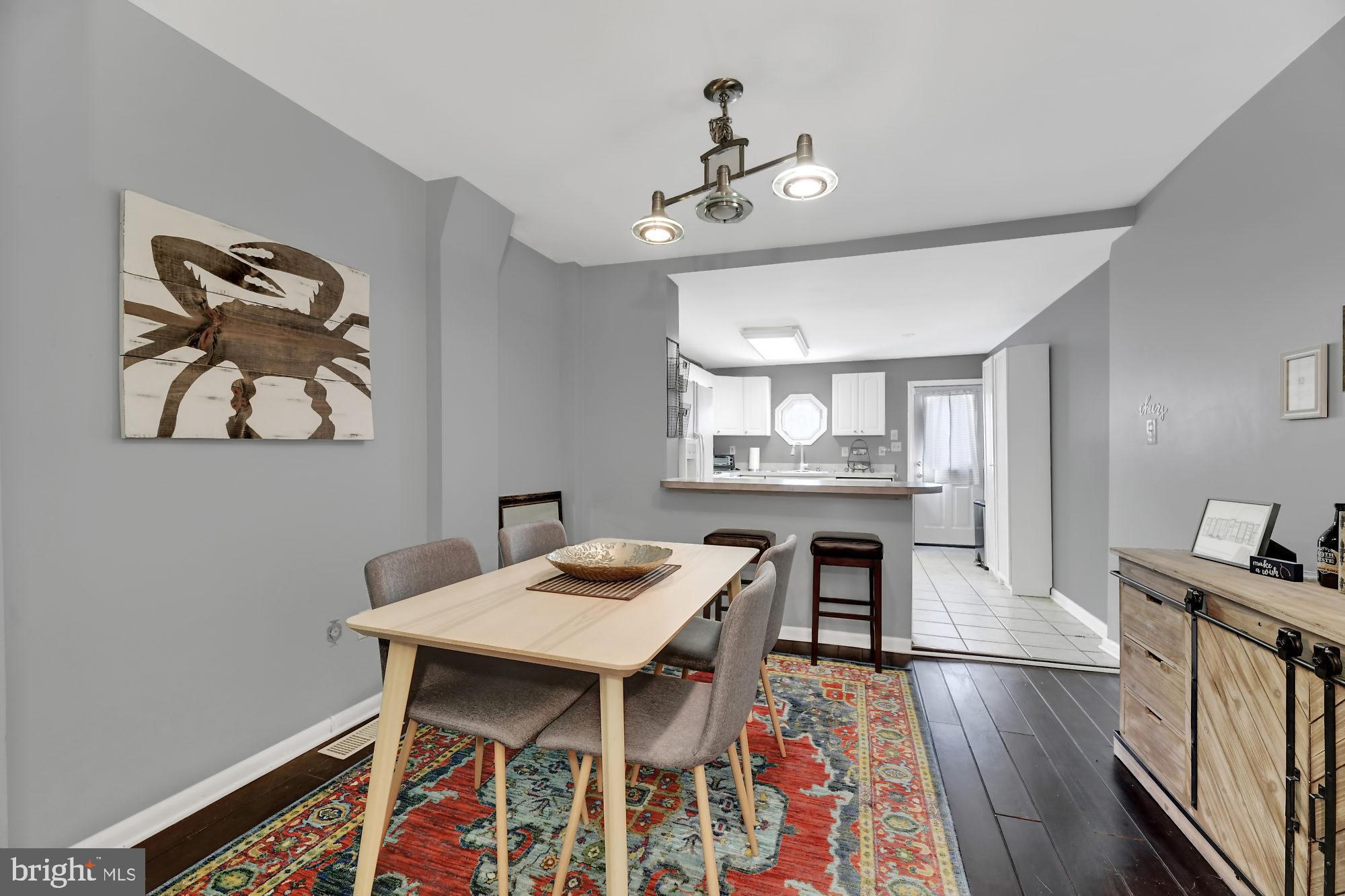 CANTON SQUARE - Residential Lease