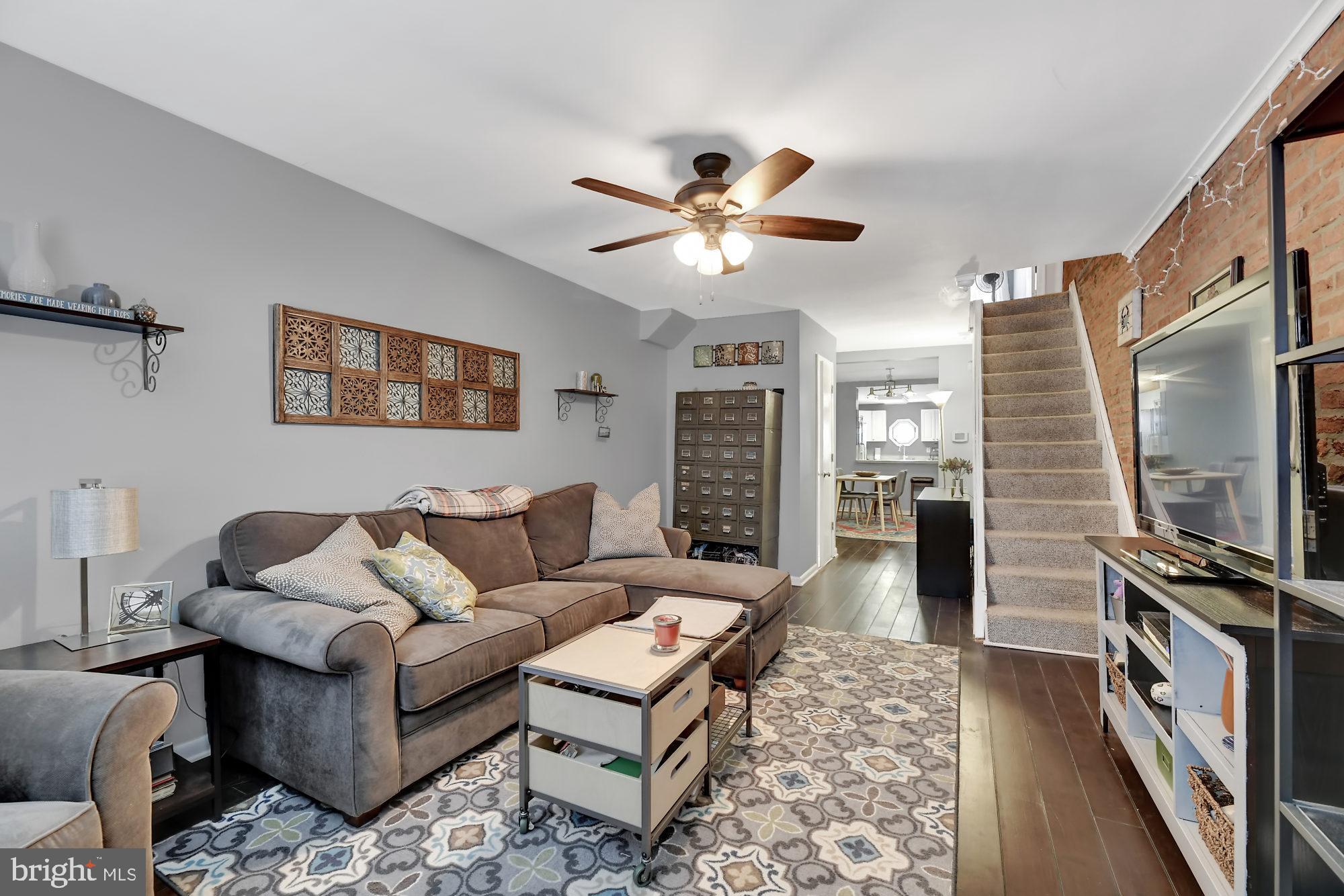 CANTON SQUARE - Residential Lease