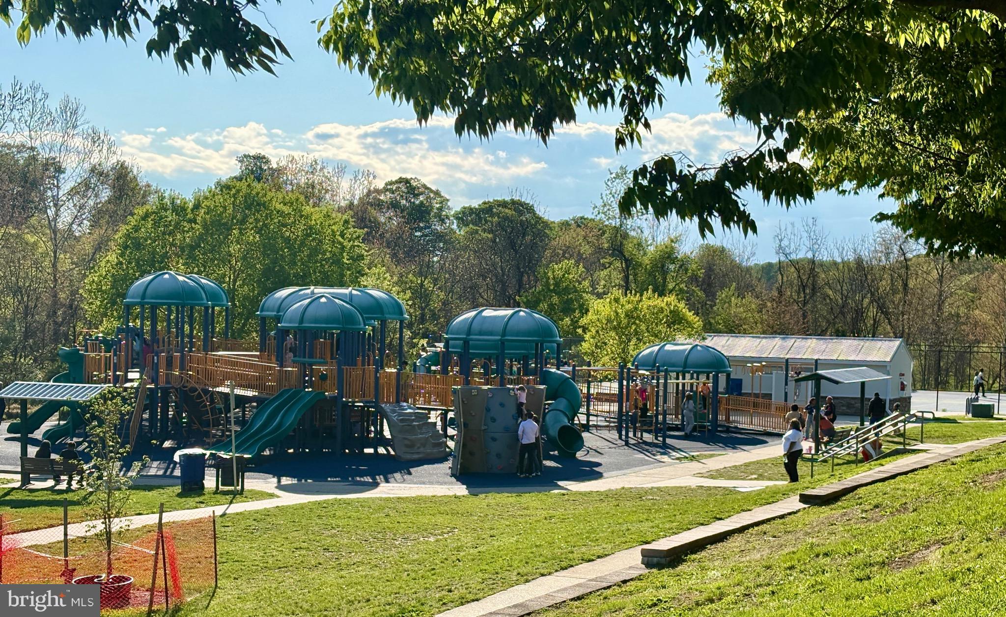 ORCHARD RIDGE - Residential
