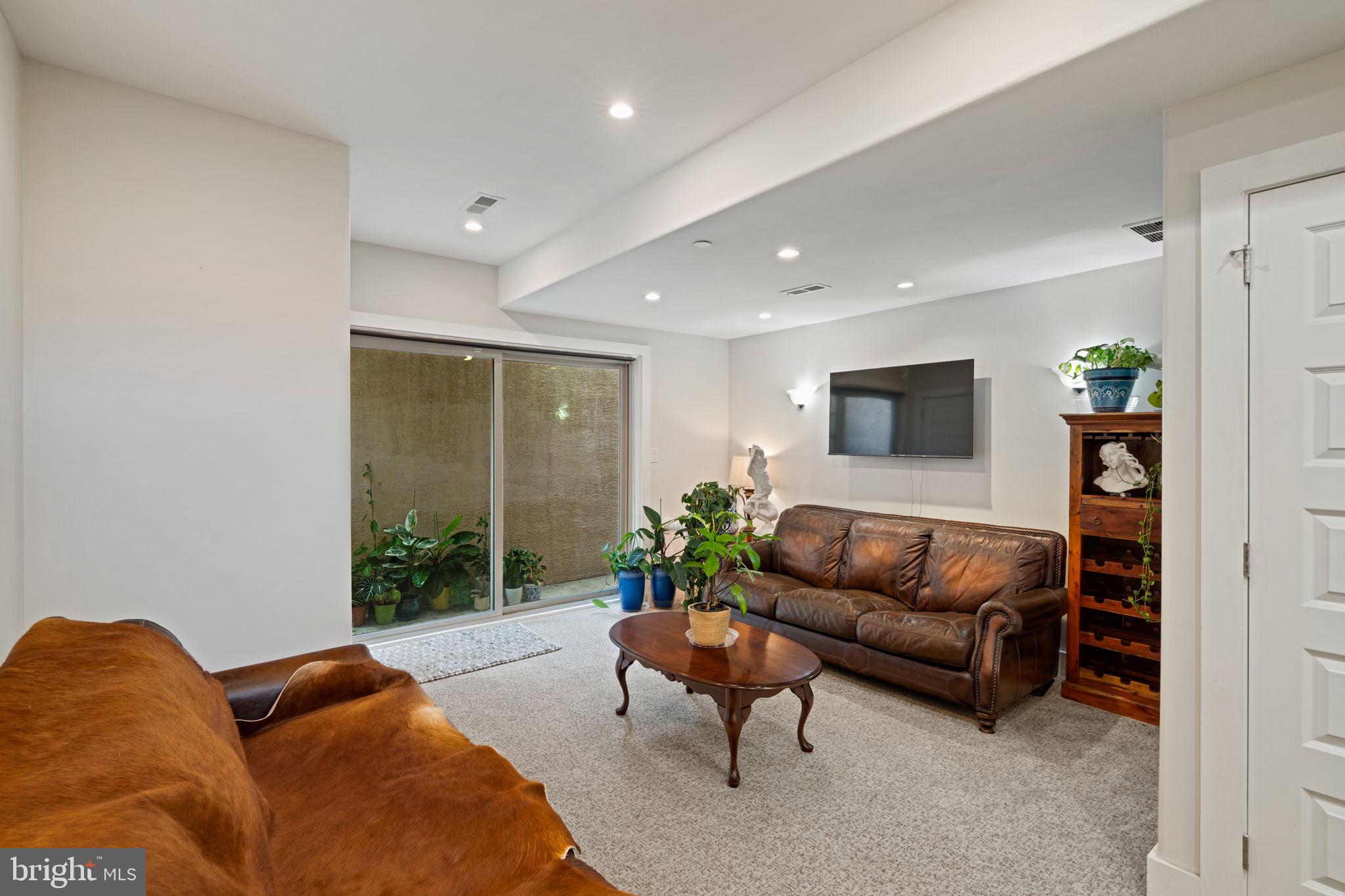 GERMANY HILL - Residential