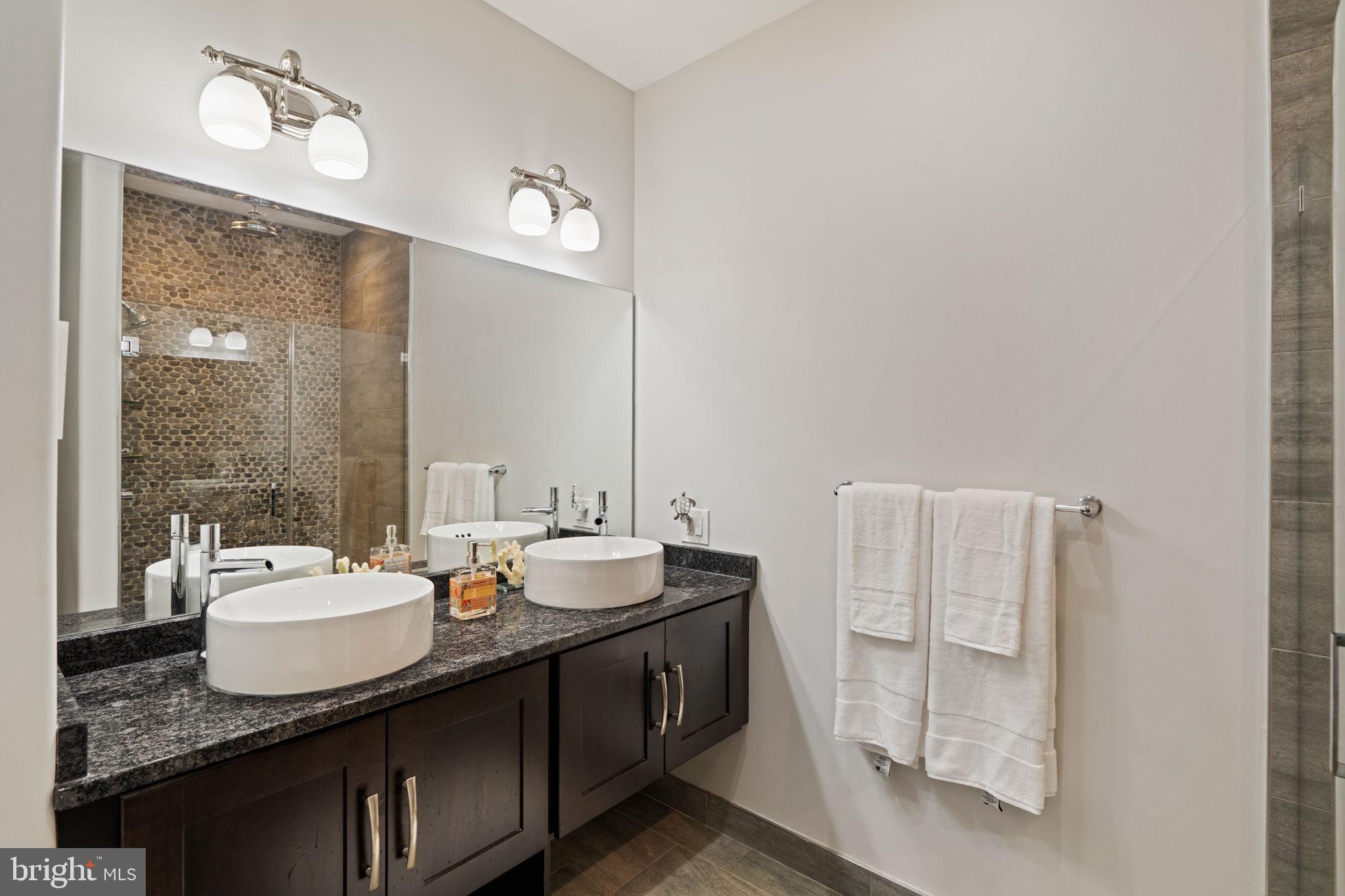 GERMANY HILL - Residential