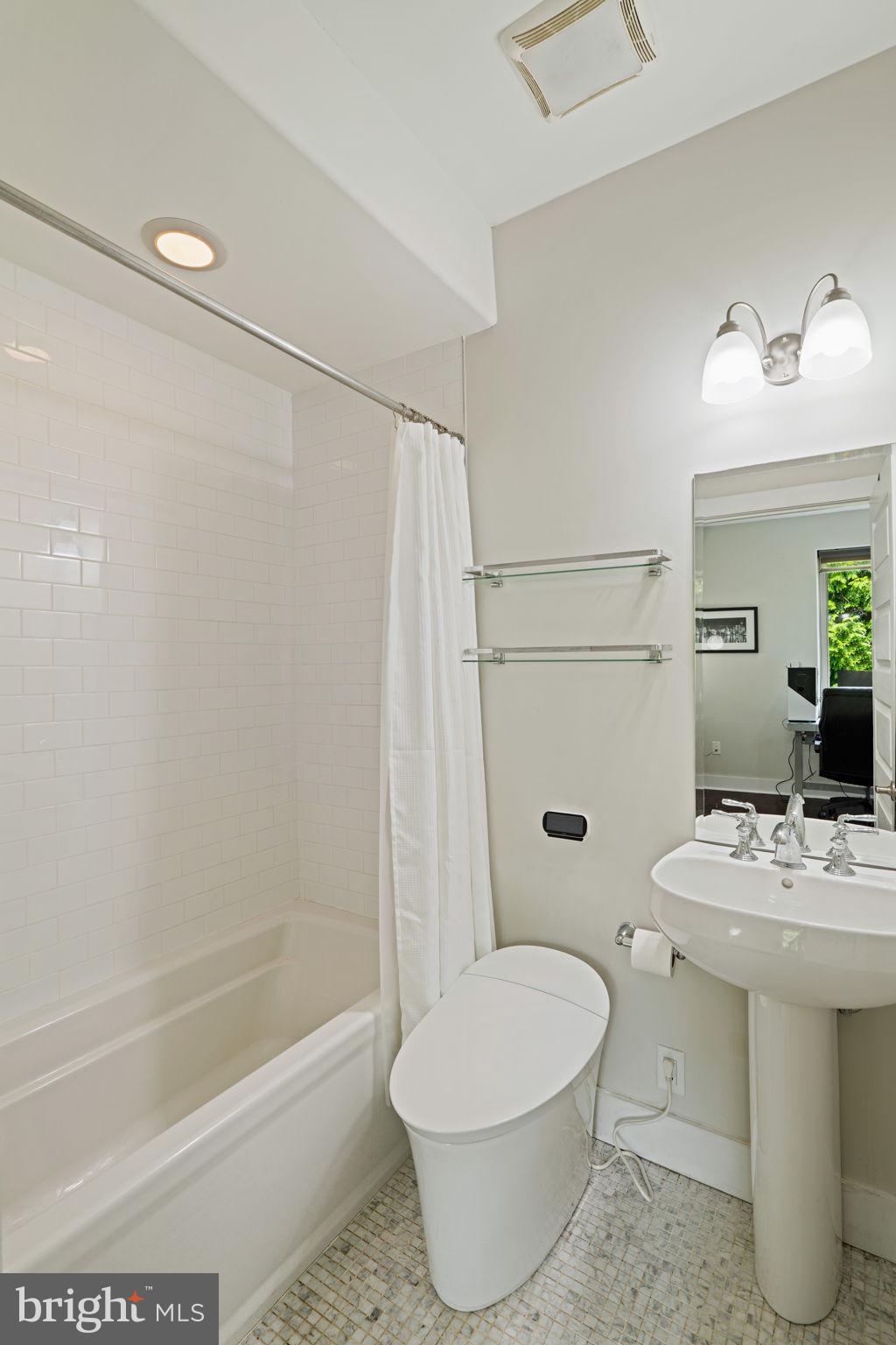 GERMANY HILL - Residential