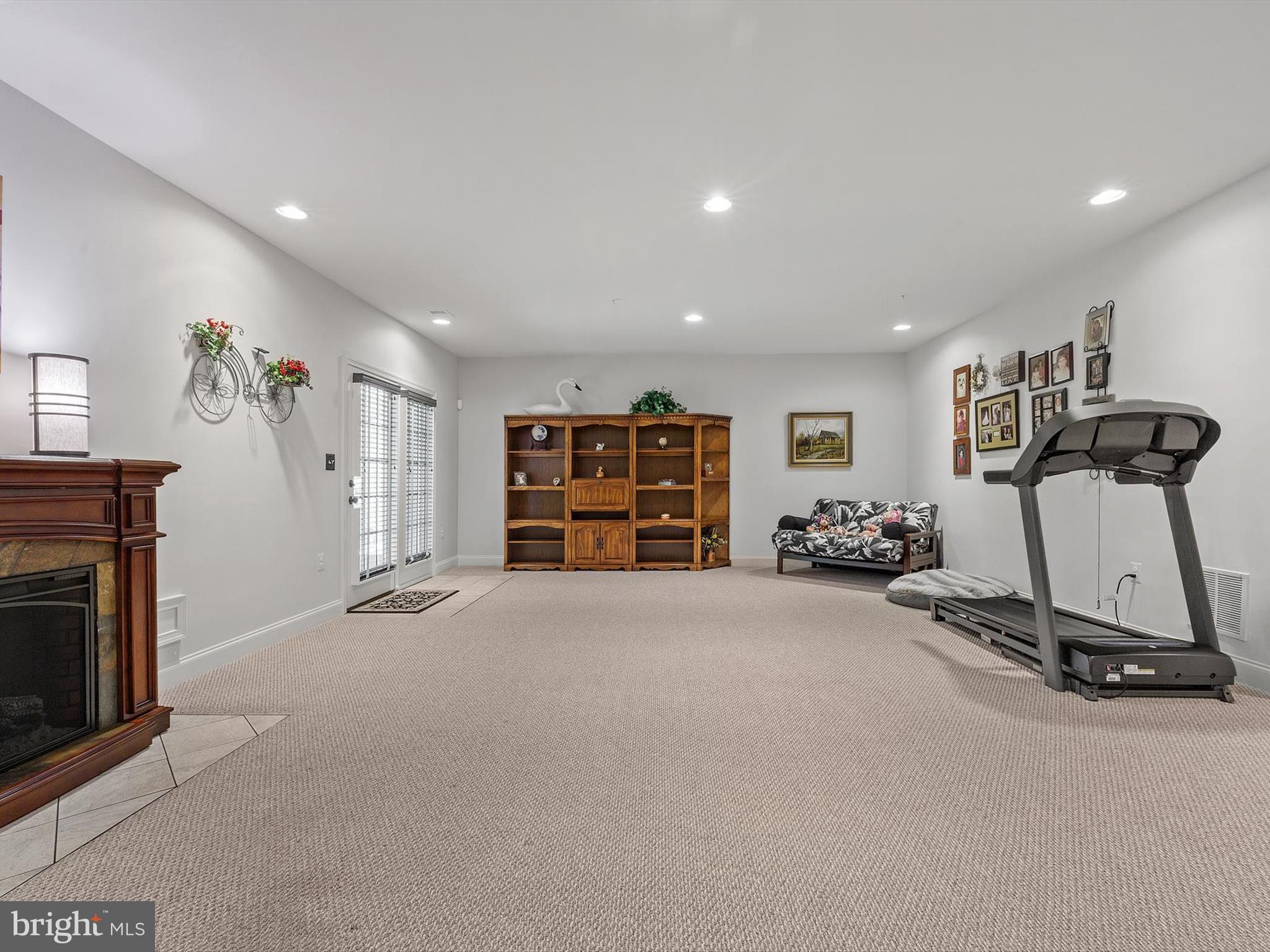 POPLAR RUN - Residential