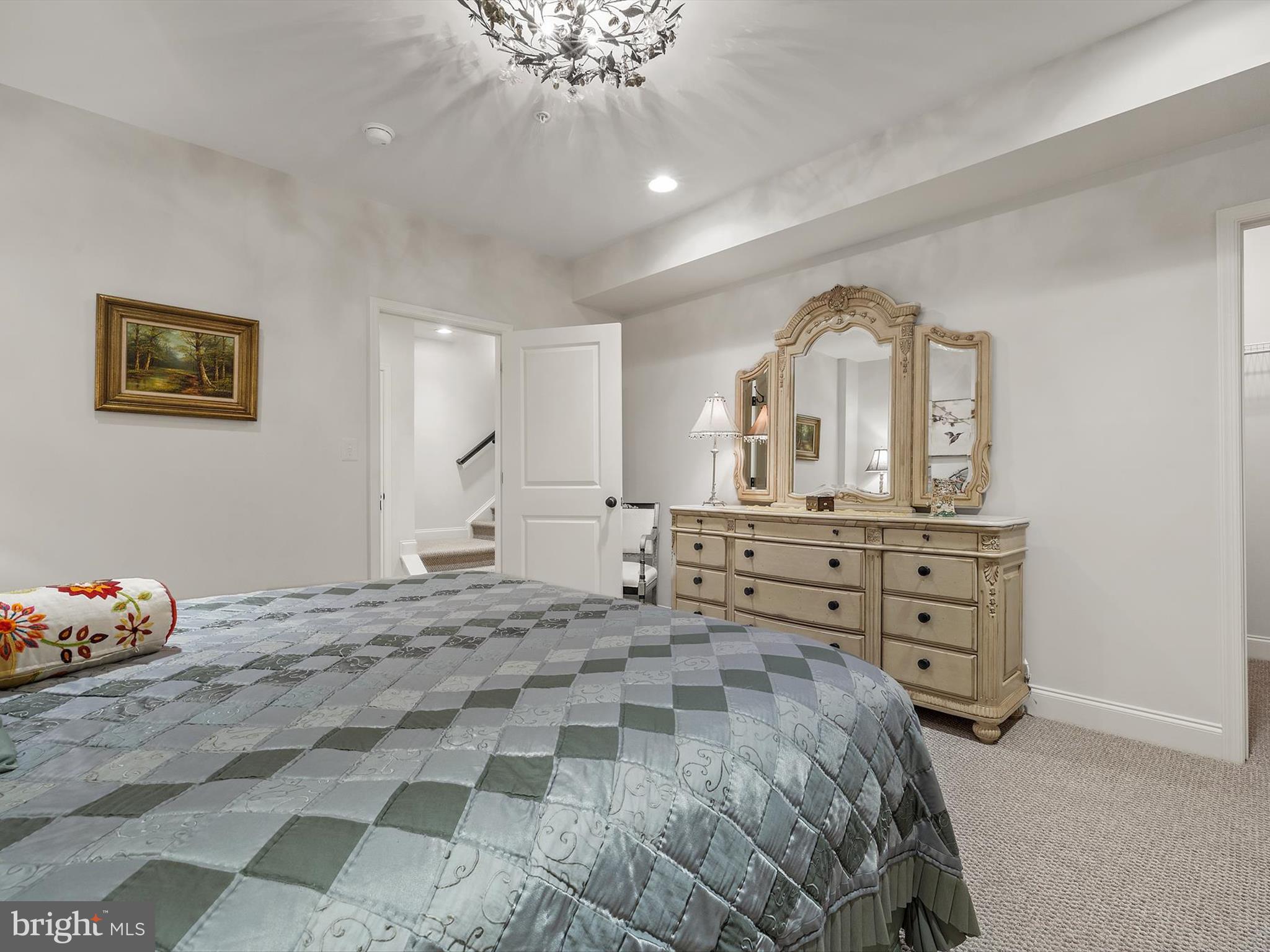 POPLAR RUN - Residential