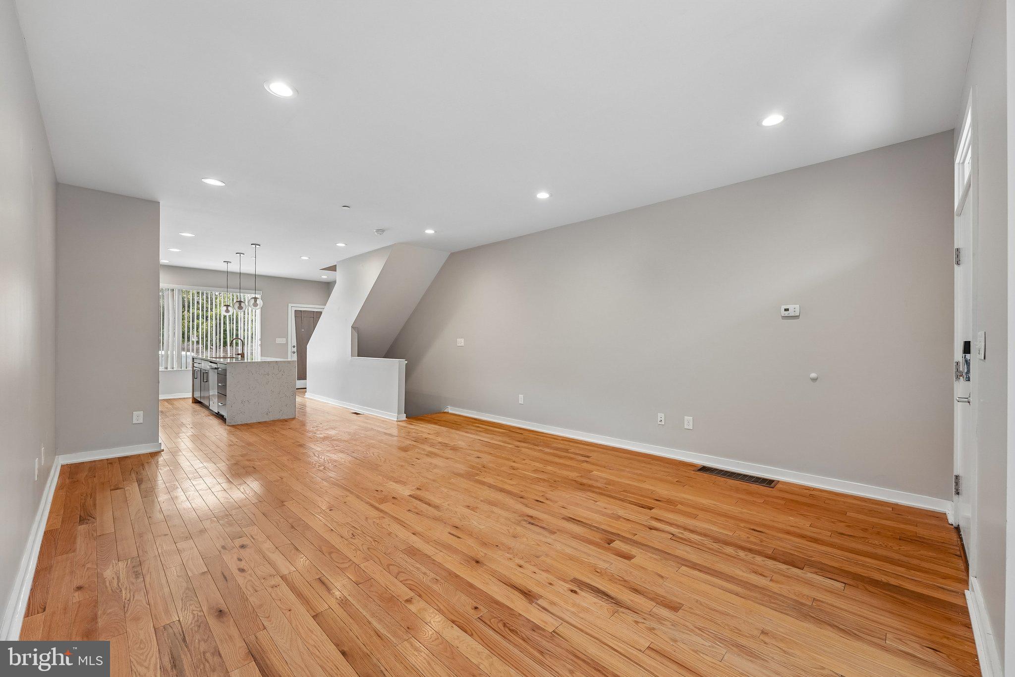 717 FAIRMOUNT AVENUE