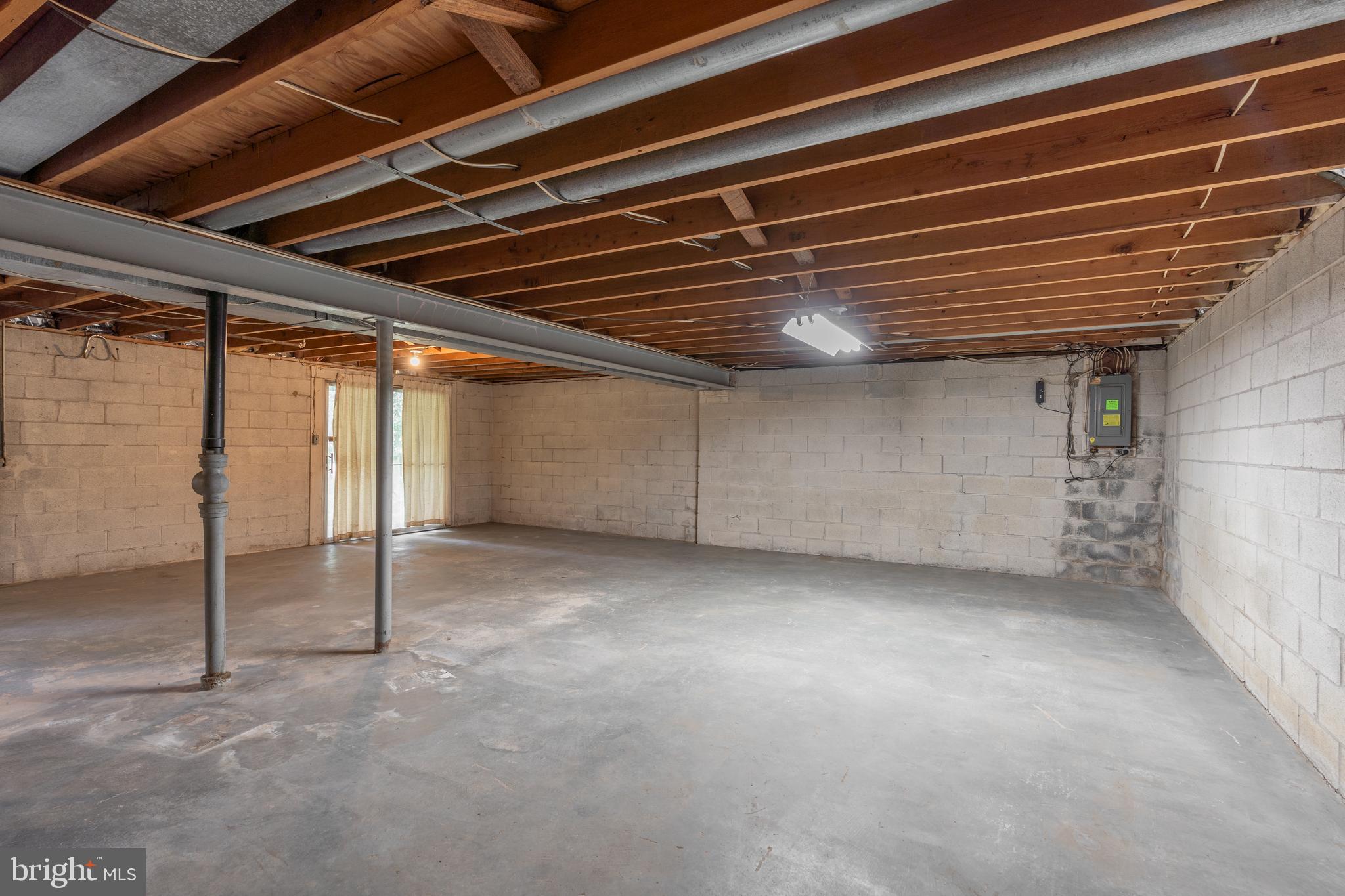 GLENFIELD MANOR - Residential