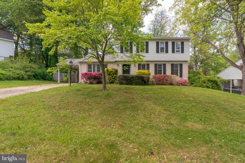 Photo of 1621 Arbor View Road, SILVER SPRING, MD 20902 (MLS # MDMC2231360)