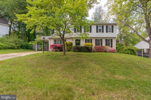 Photo of 1621 Arbor View Road, SILVER SPRING, MD 20902 (MLS # MDMC2231360)