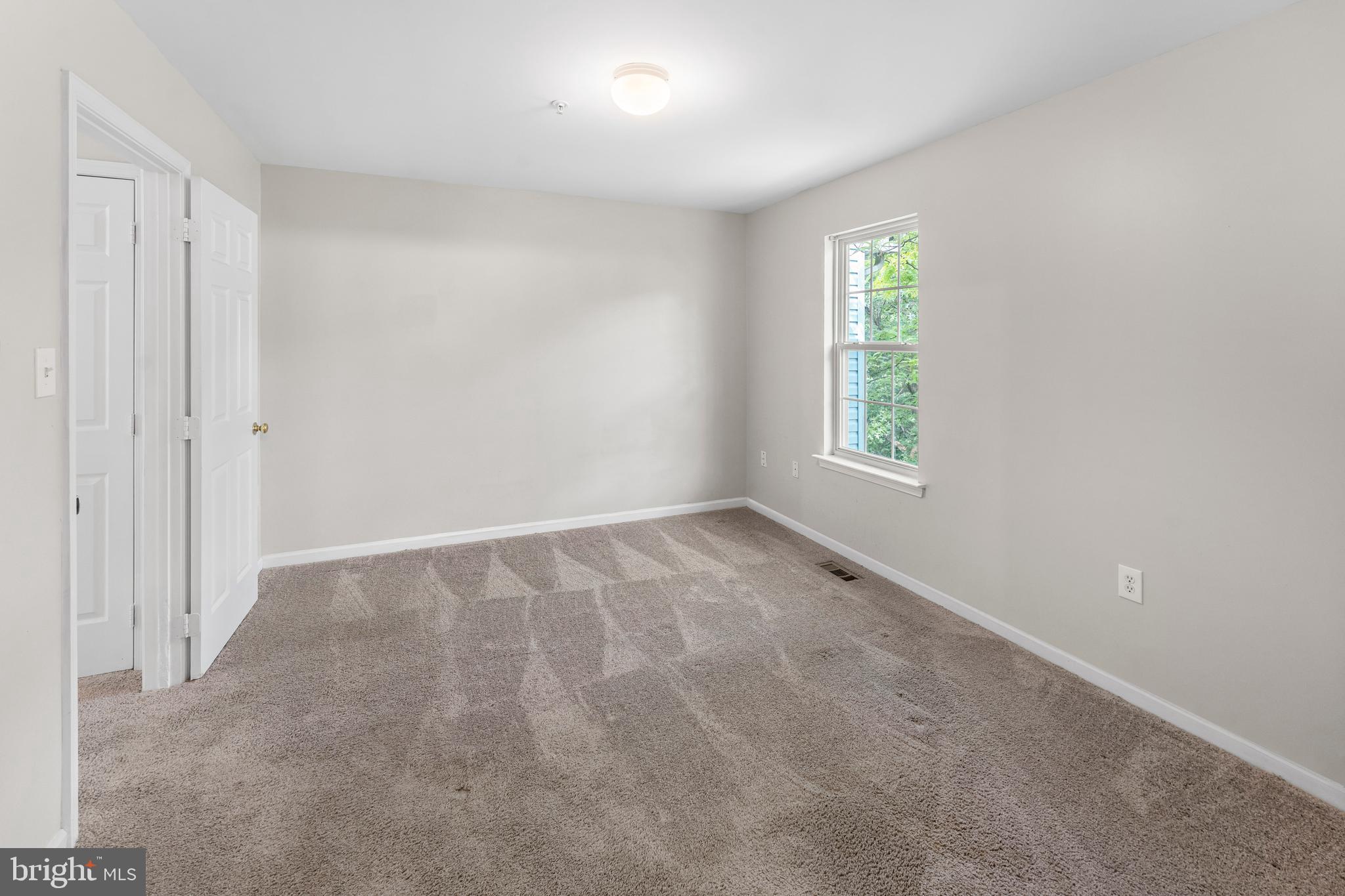 THOMPSON ESTATES - Residential