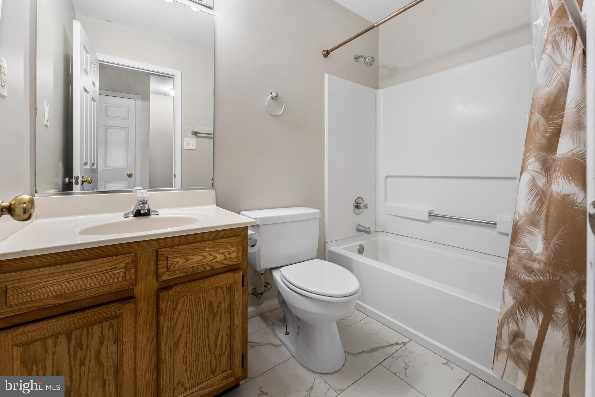 THOMPSON ESTATES - Residential