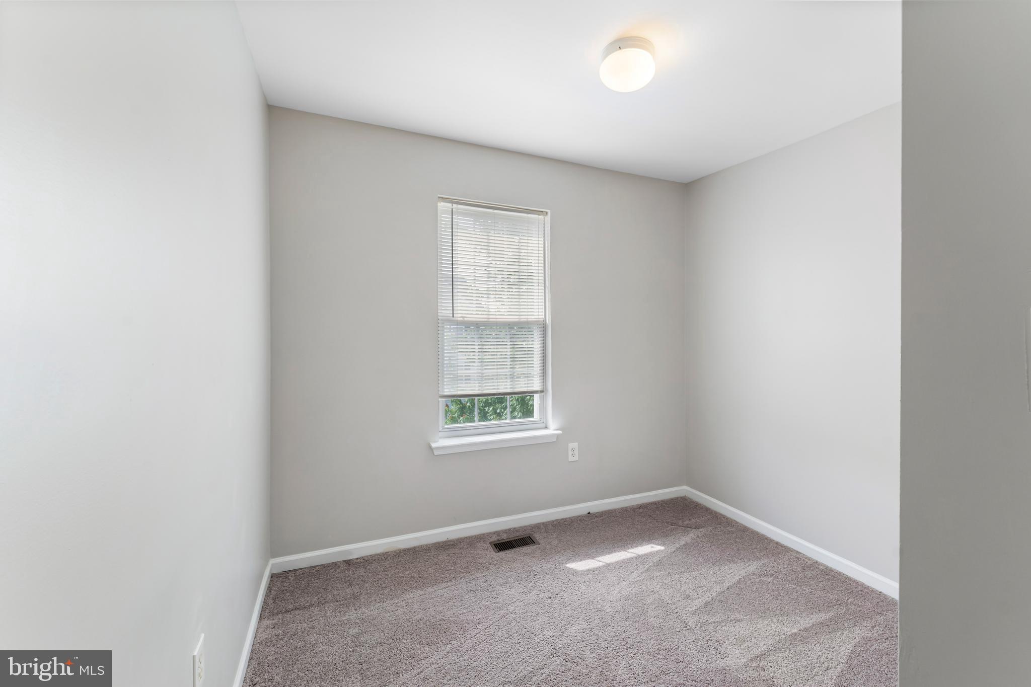 THOMPSON ESTATES - Residential