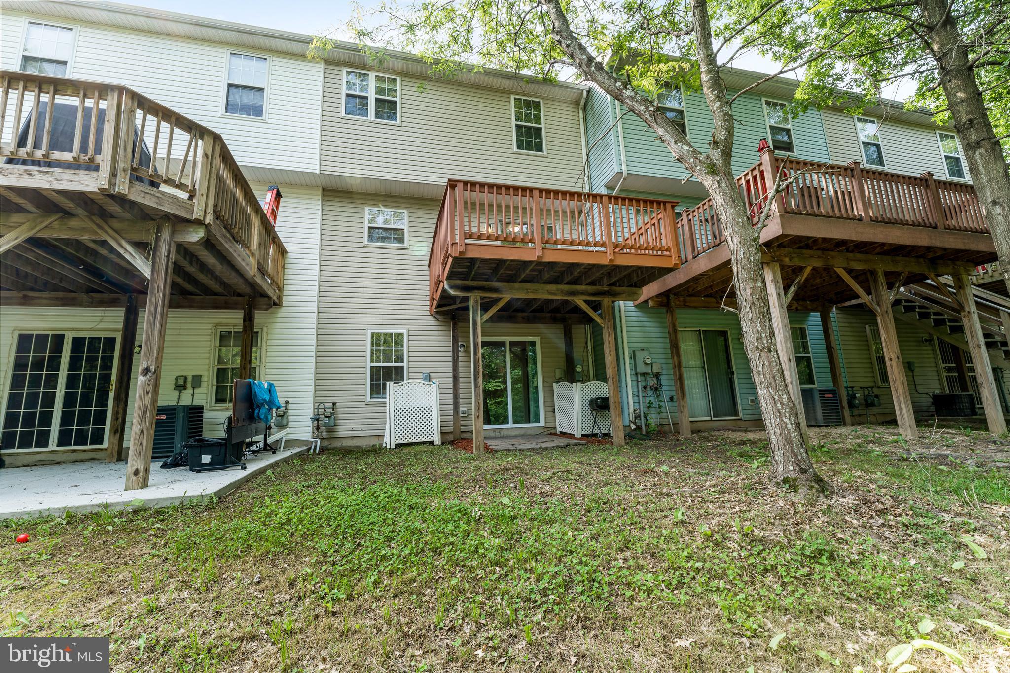 THOMPSON ESTATES - Residential