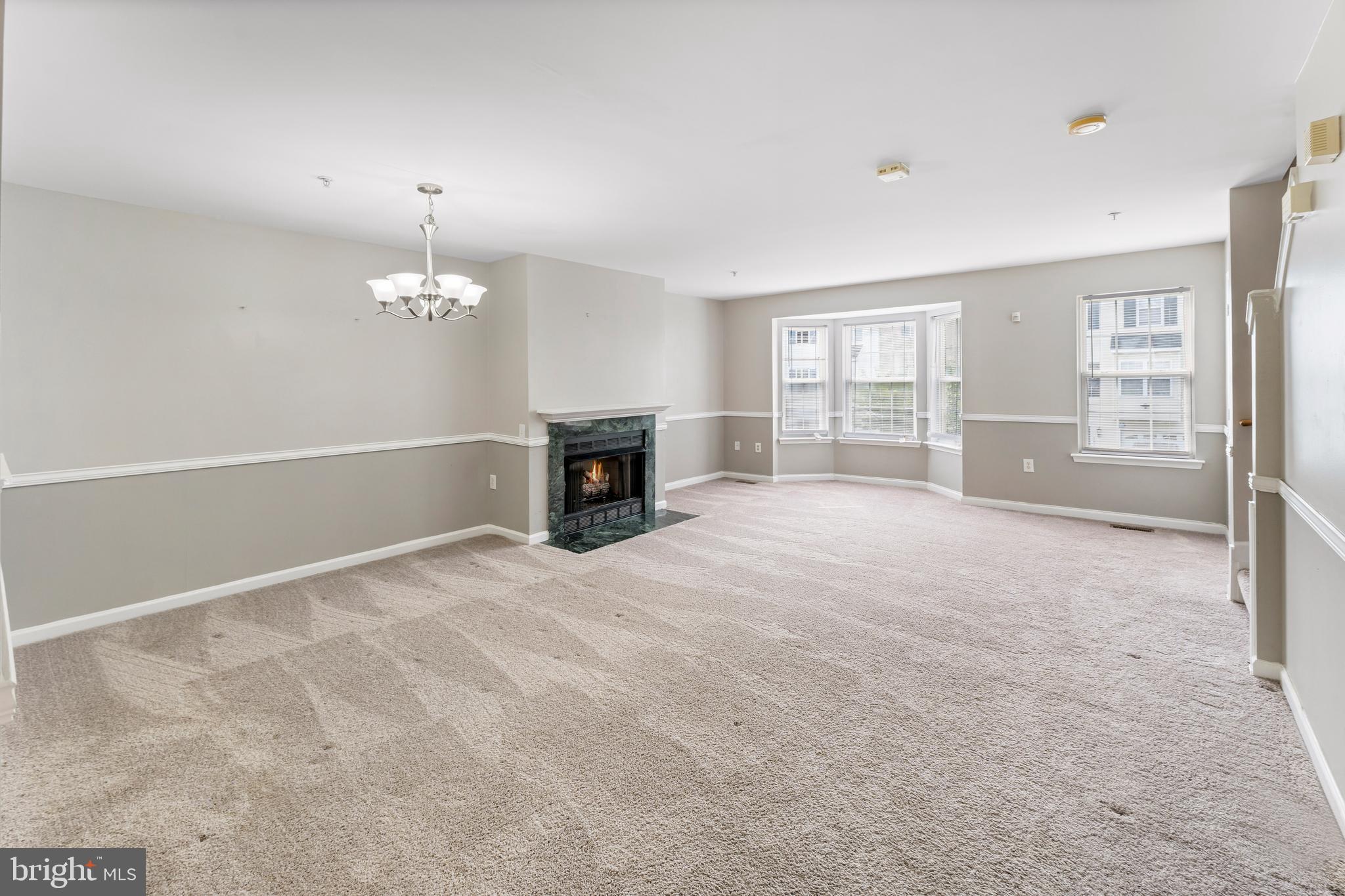 THOMPSON ESTATES - Residential