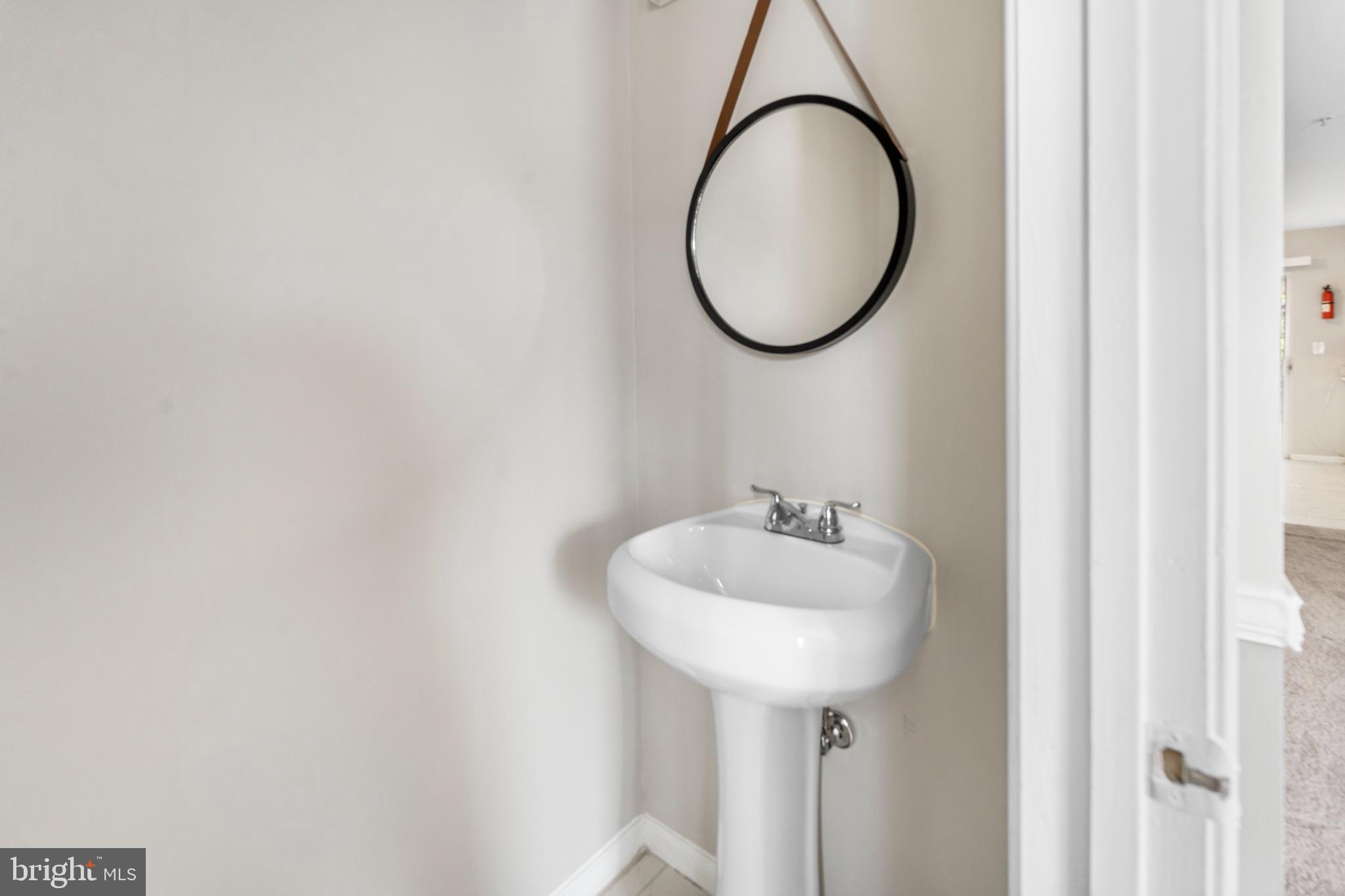 THOMPSON ESTATES - Residential