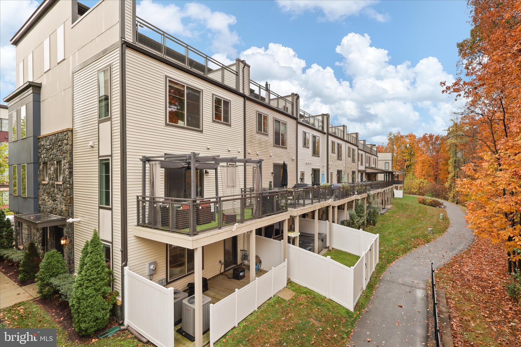 THE PRESERVE AT WESTFIELDS - Residential