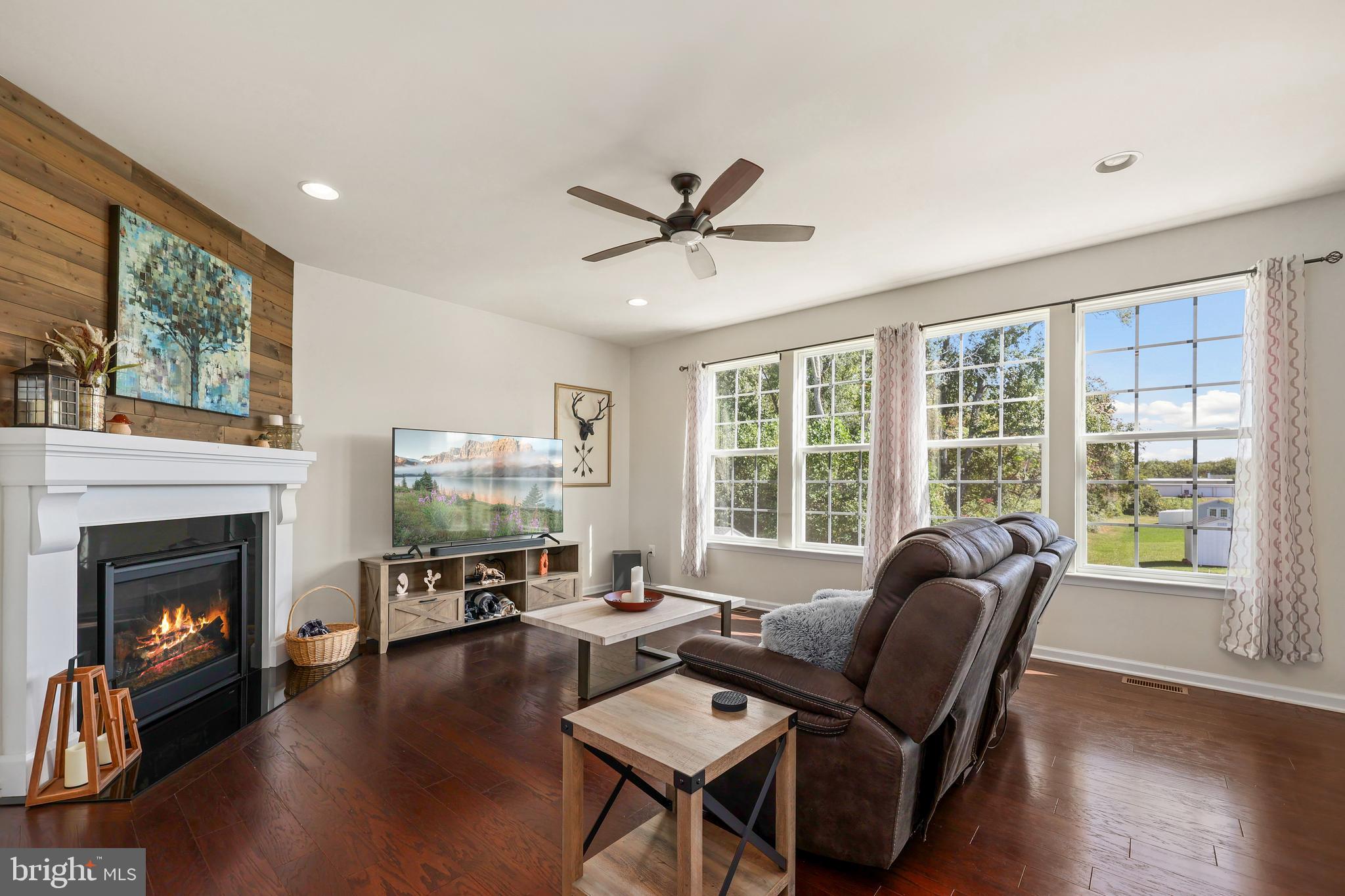 ESTATES AT KINGSWOOD - Residential