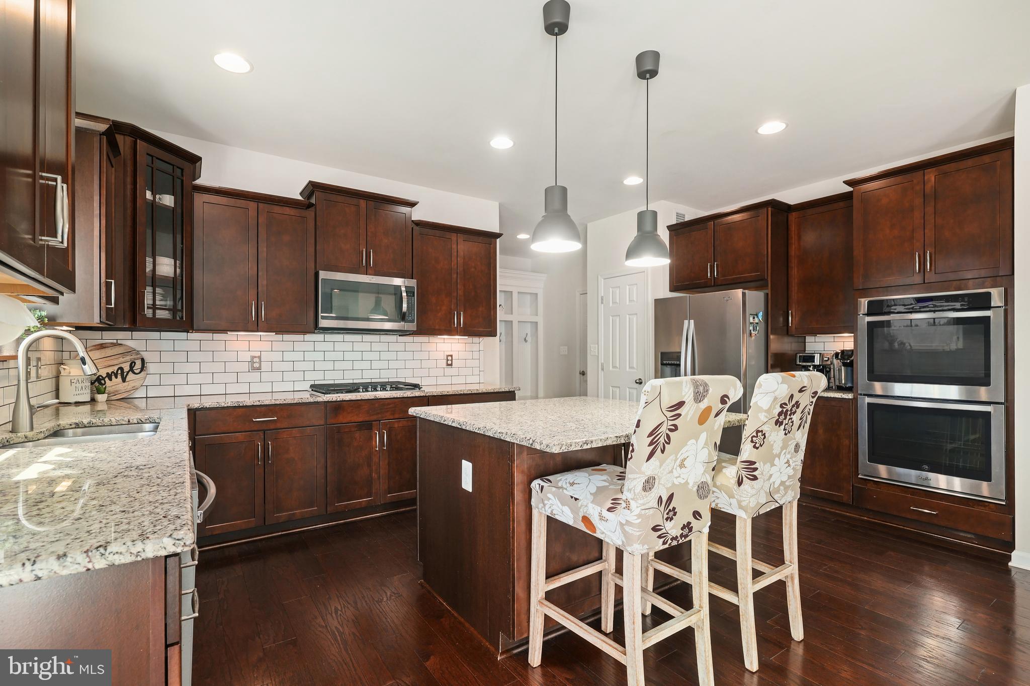 ESTATES AT KINGSWOOD - Residential