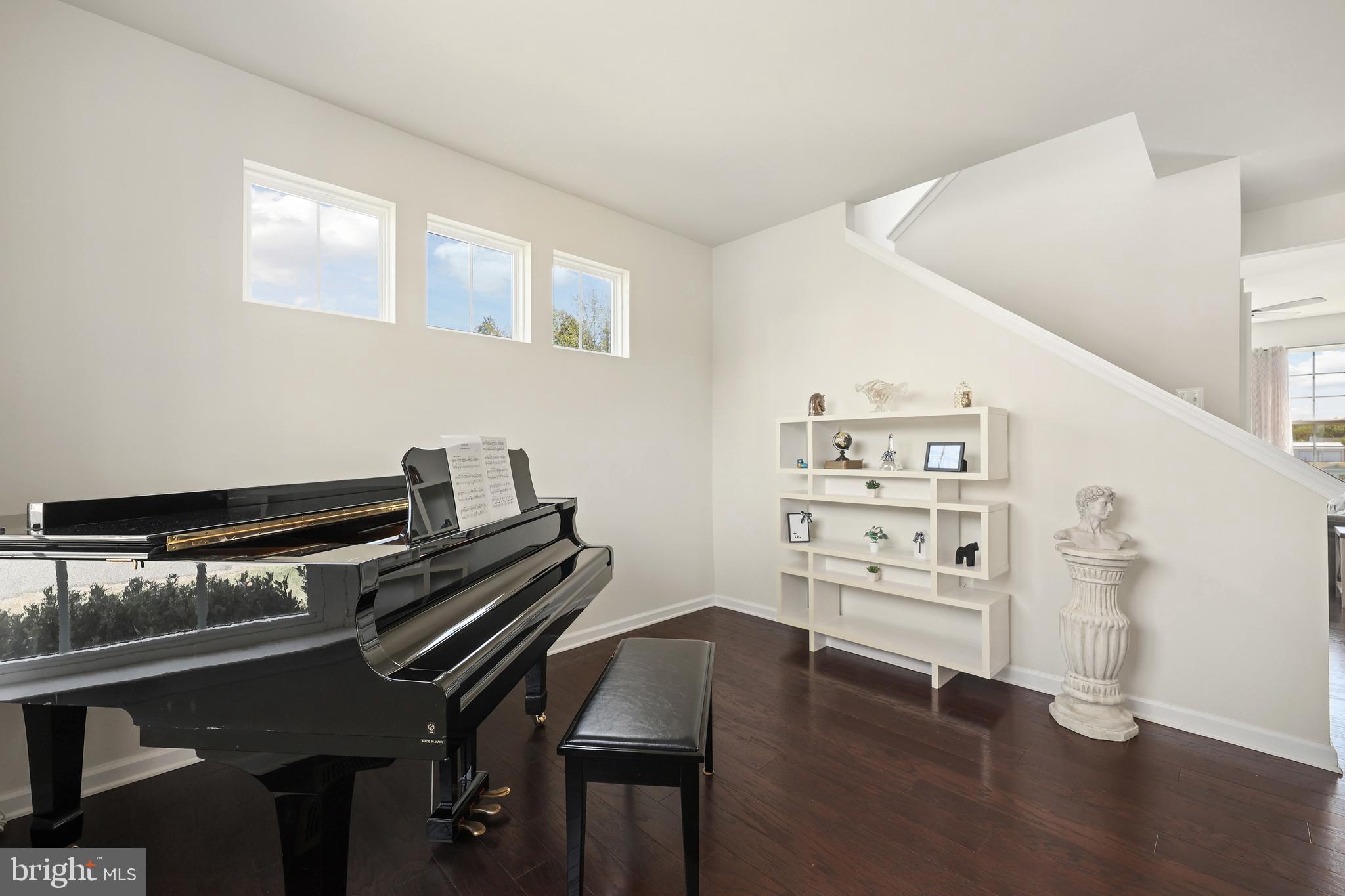 ESTATES AT KINGSWOOD - Residential