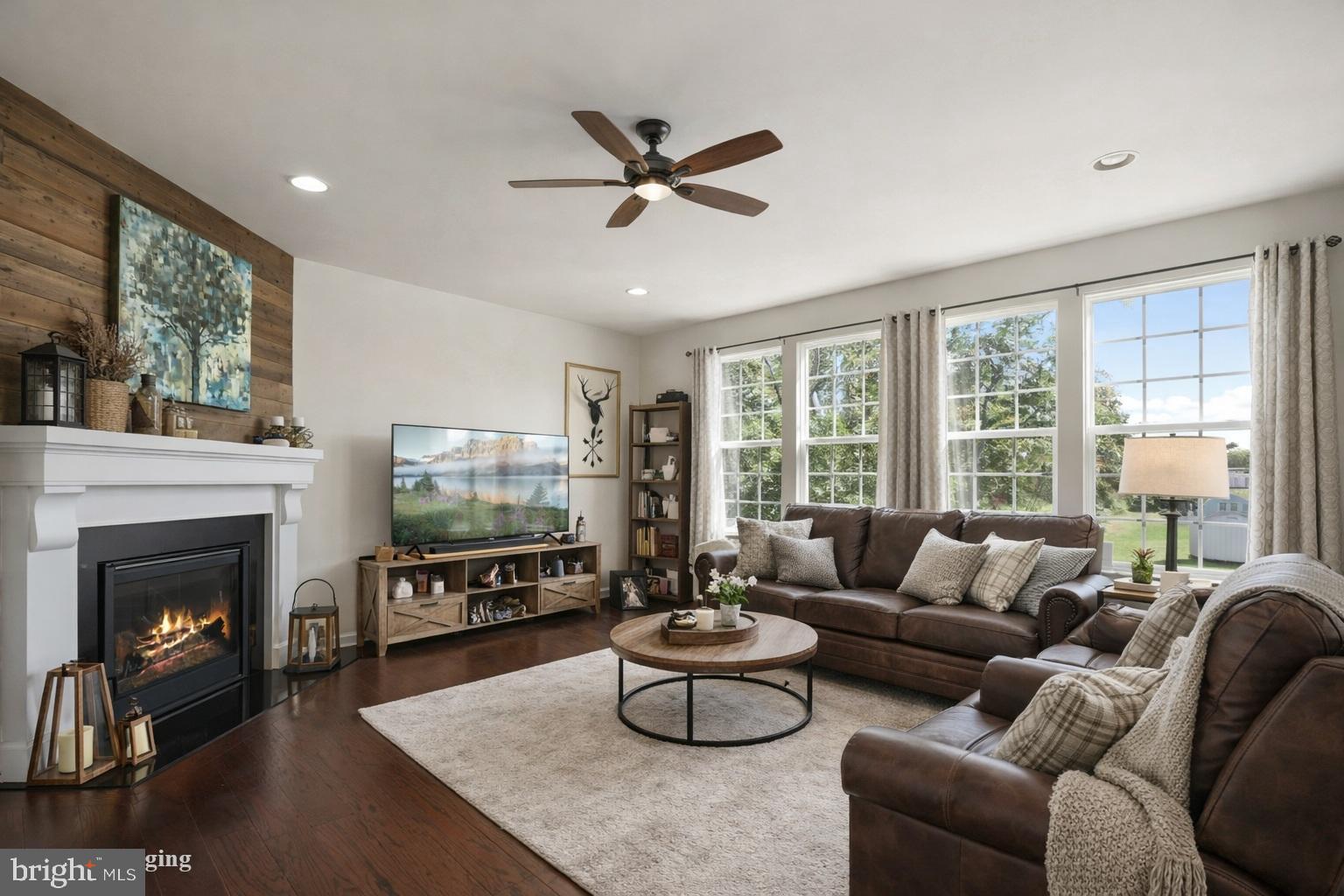 ESTATES AT KINGSWOOD - Residential