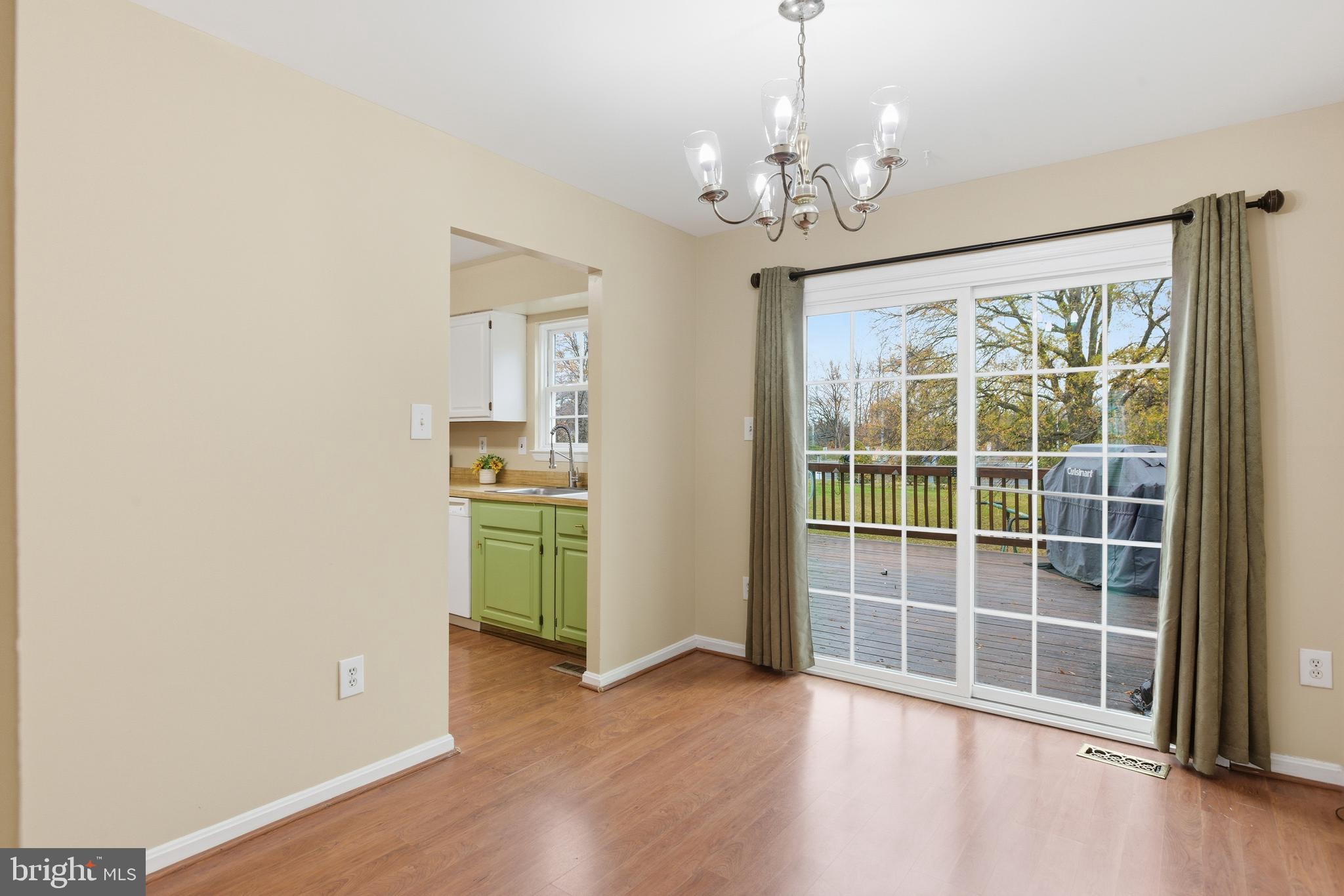 PRINCETON SQUARE - Residential