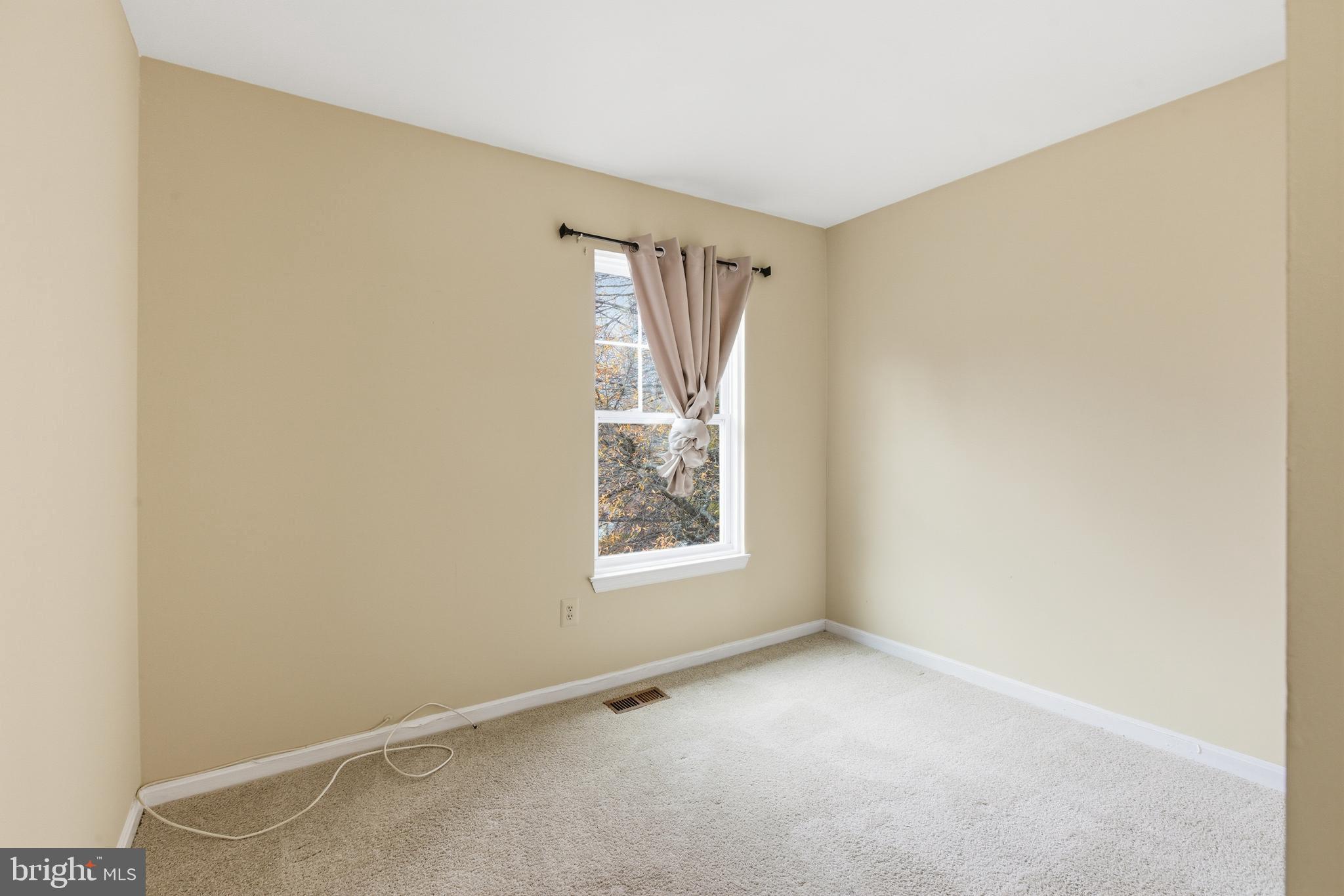 PRINCETON SQUARE - Residential