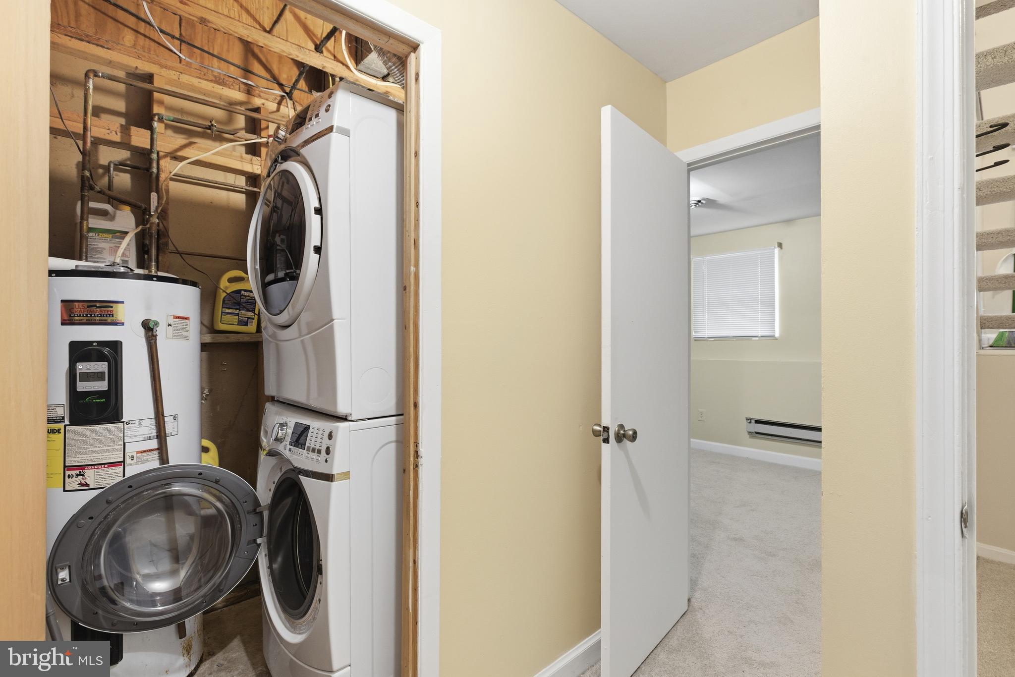 PRINCETON SQUARE - Residential