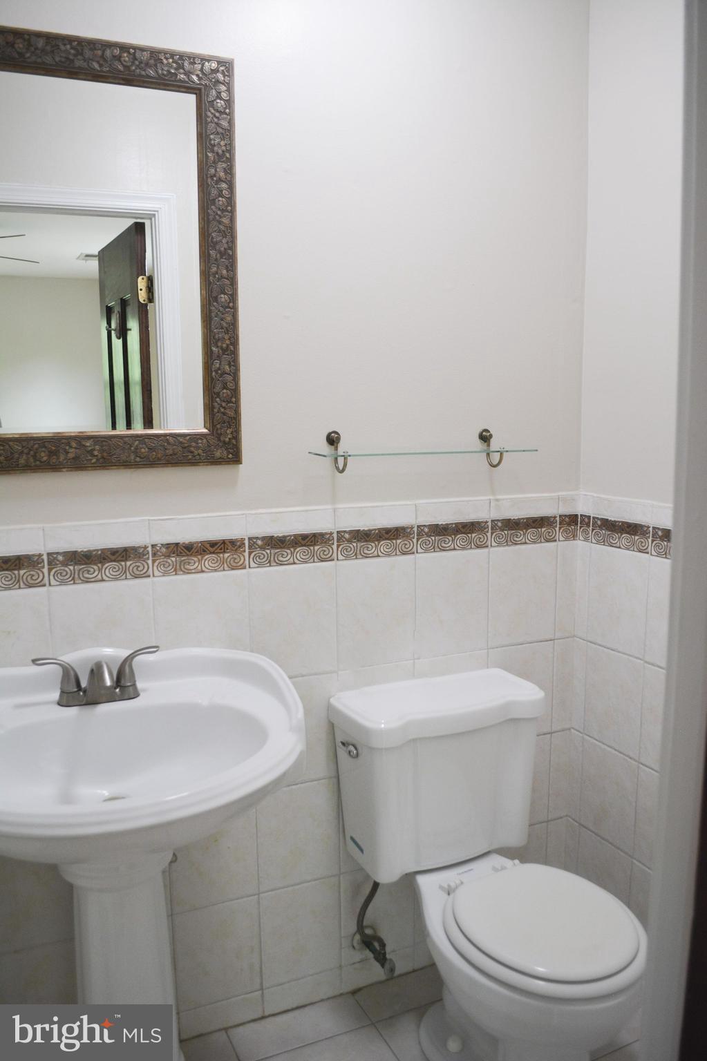 ANDOVER HEIGHTS - Residential Lease