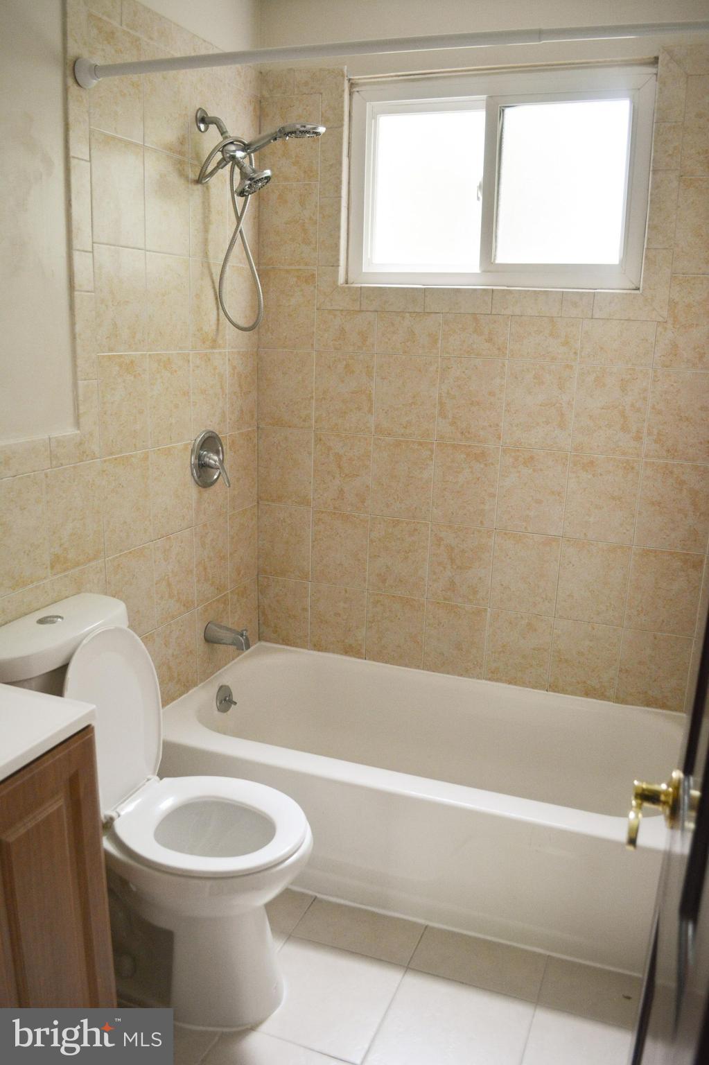 ANDOVER HEIGHTS - Residential Lease