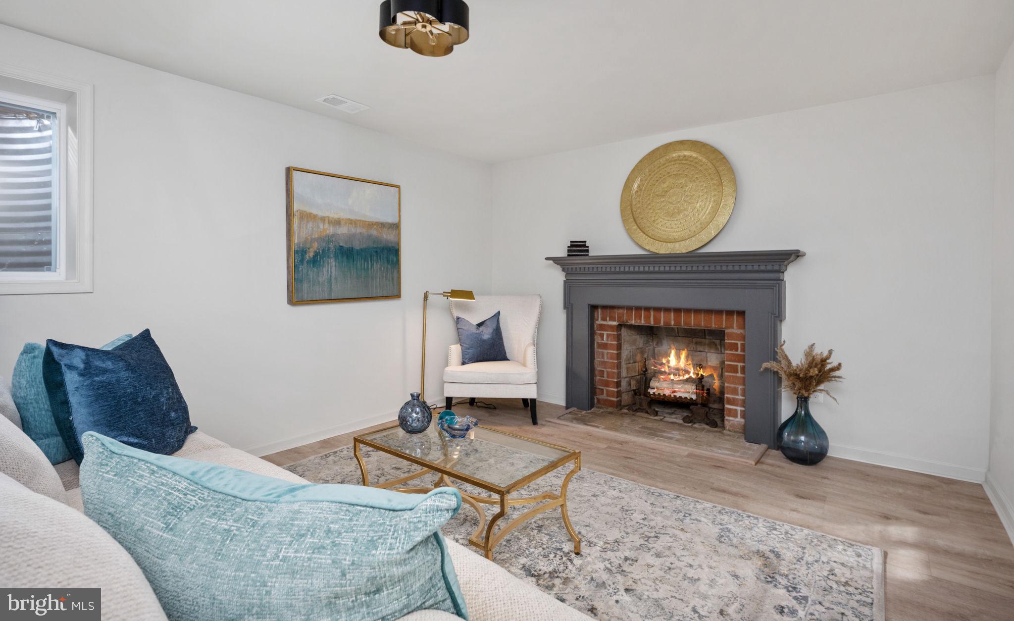 CHARLESTOWN - Residential