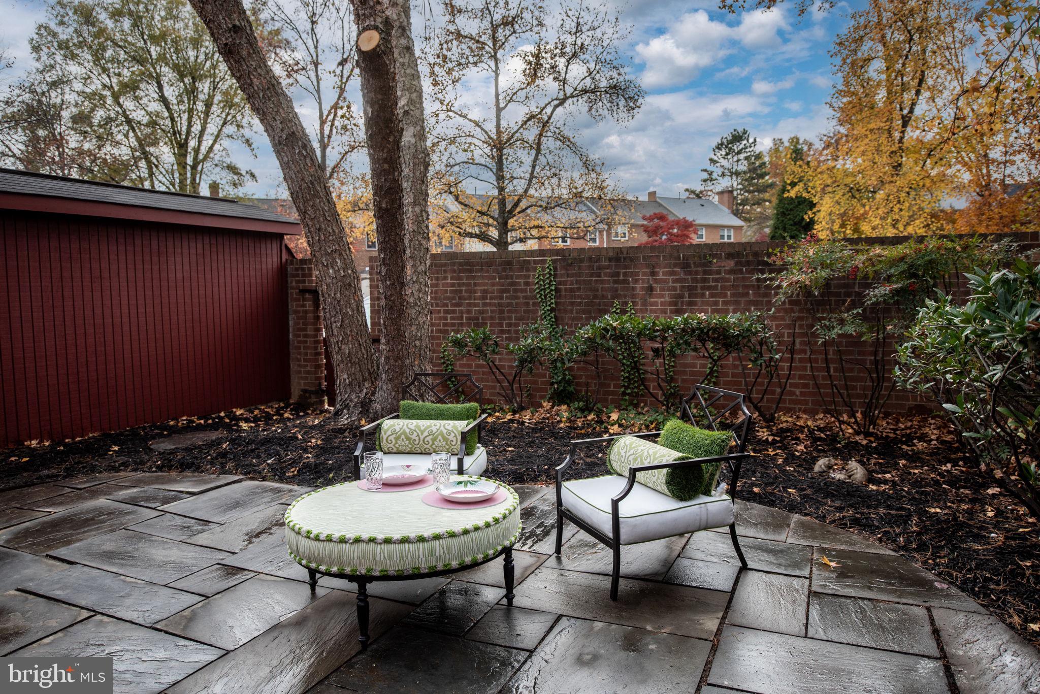 CHARLESTOWN - Residential