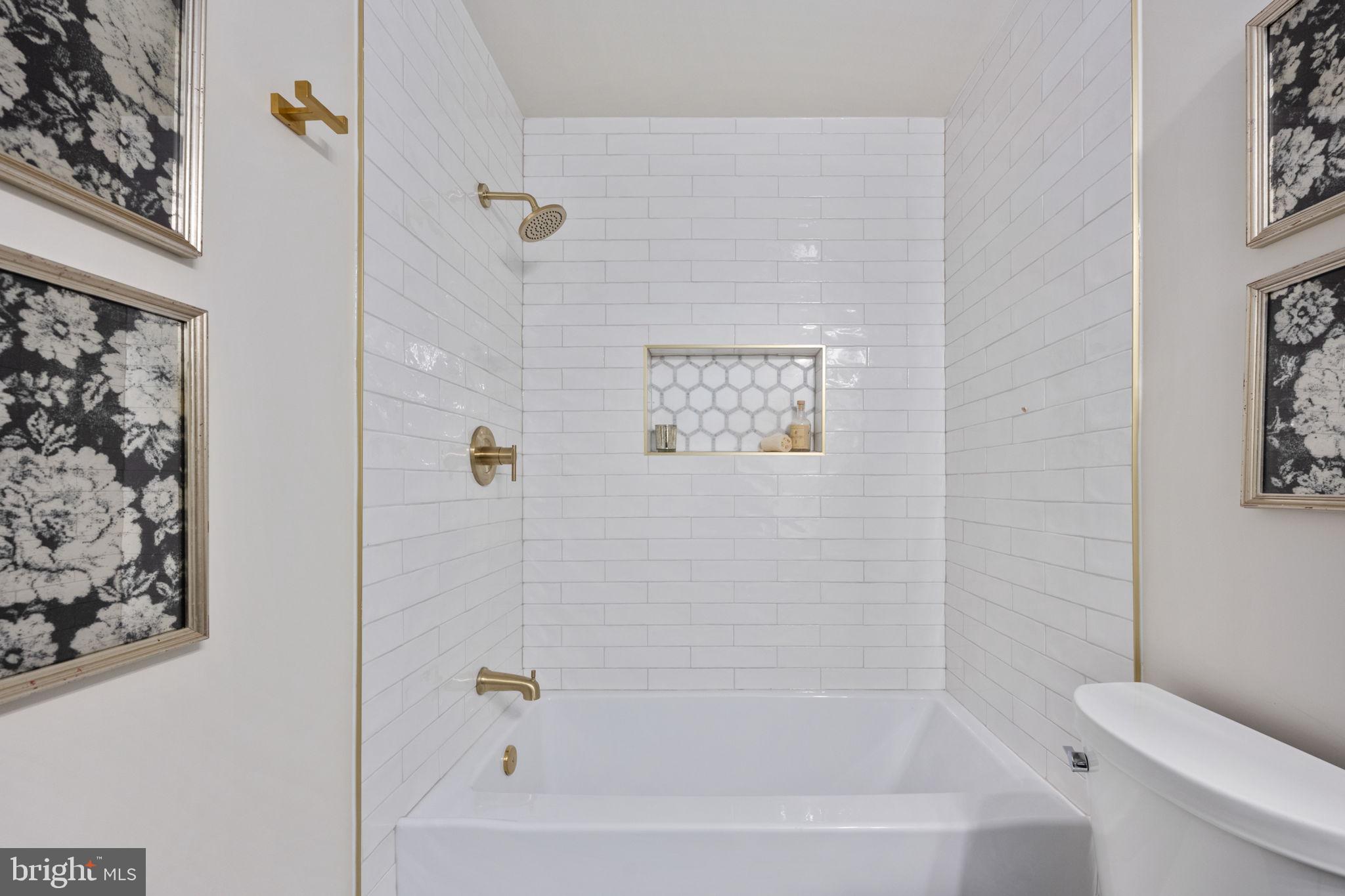 CHARLESTOWN - Residential