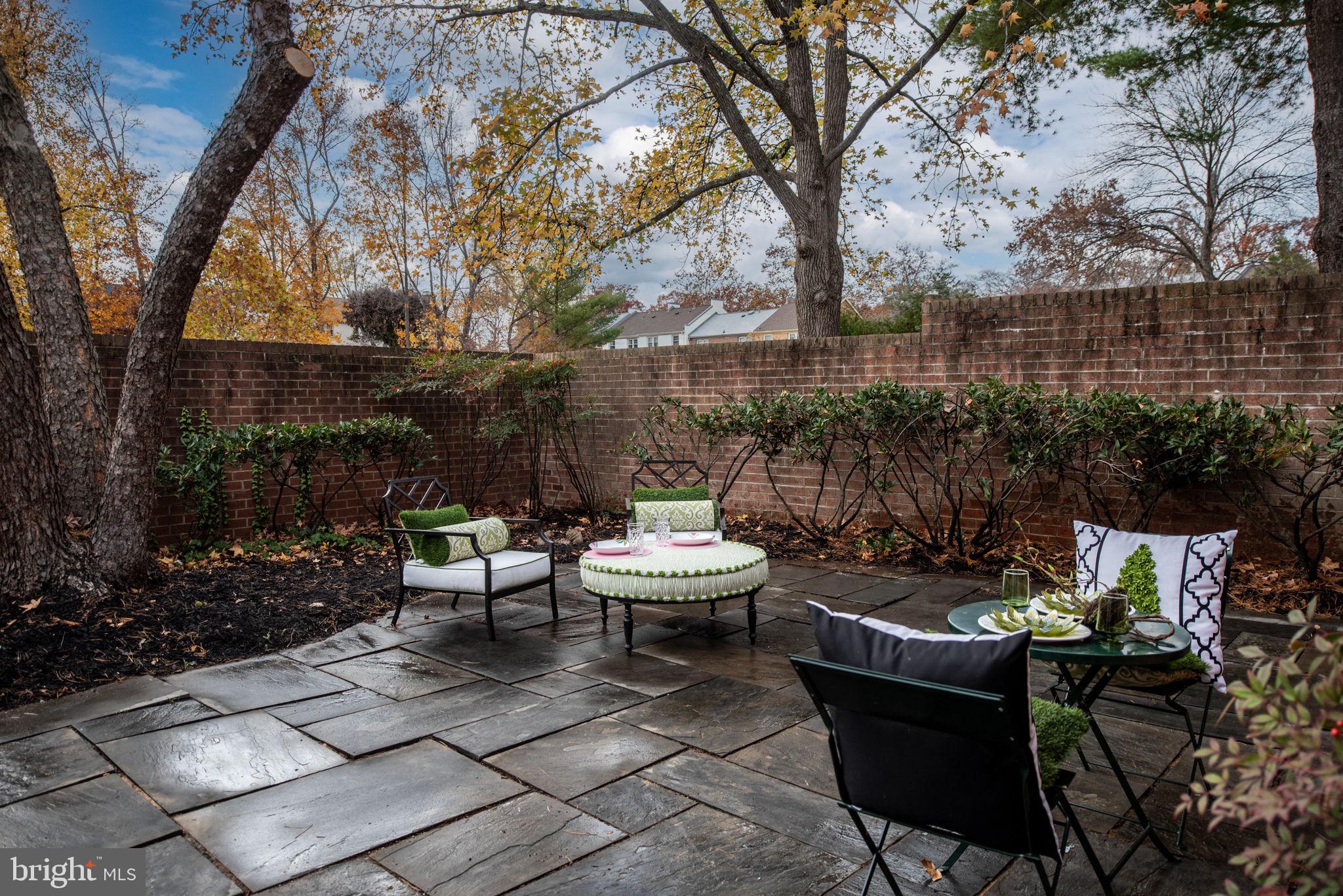 CHARLESTOWN - Residential