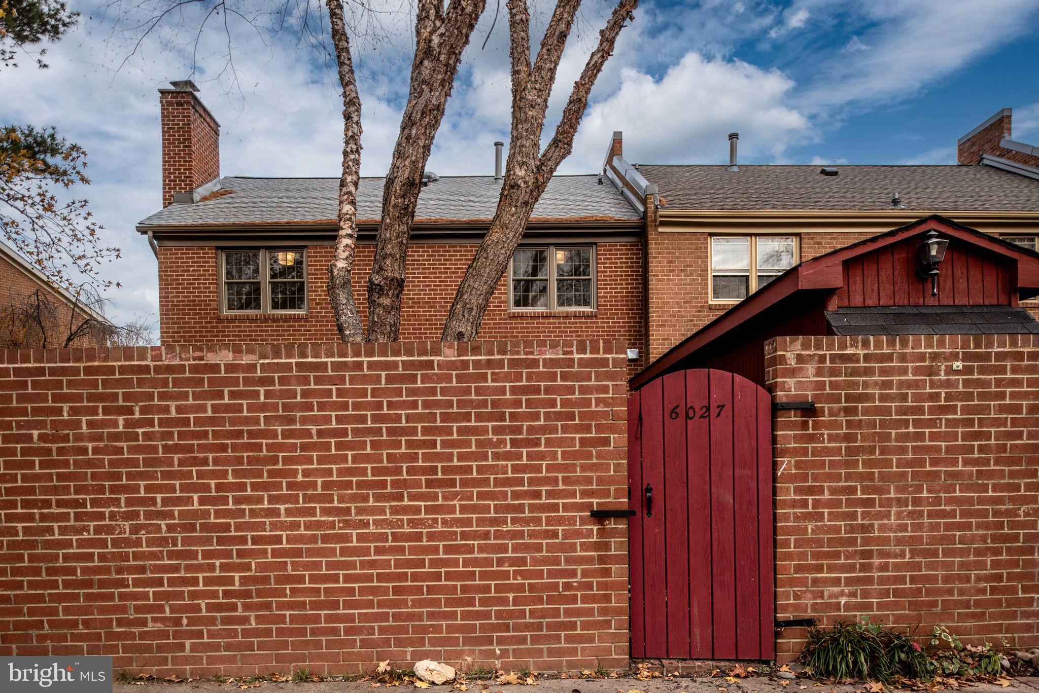 CHARLESTOWN - Residential