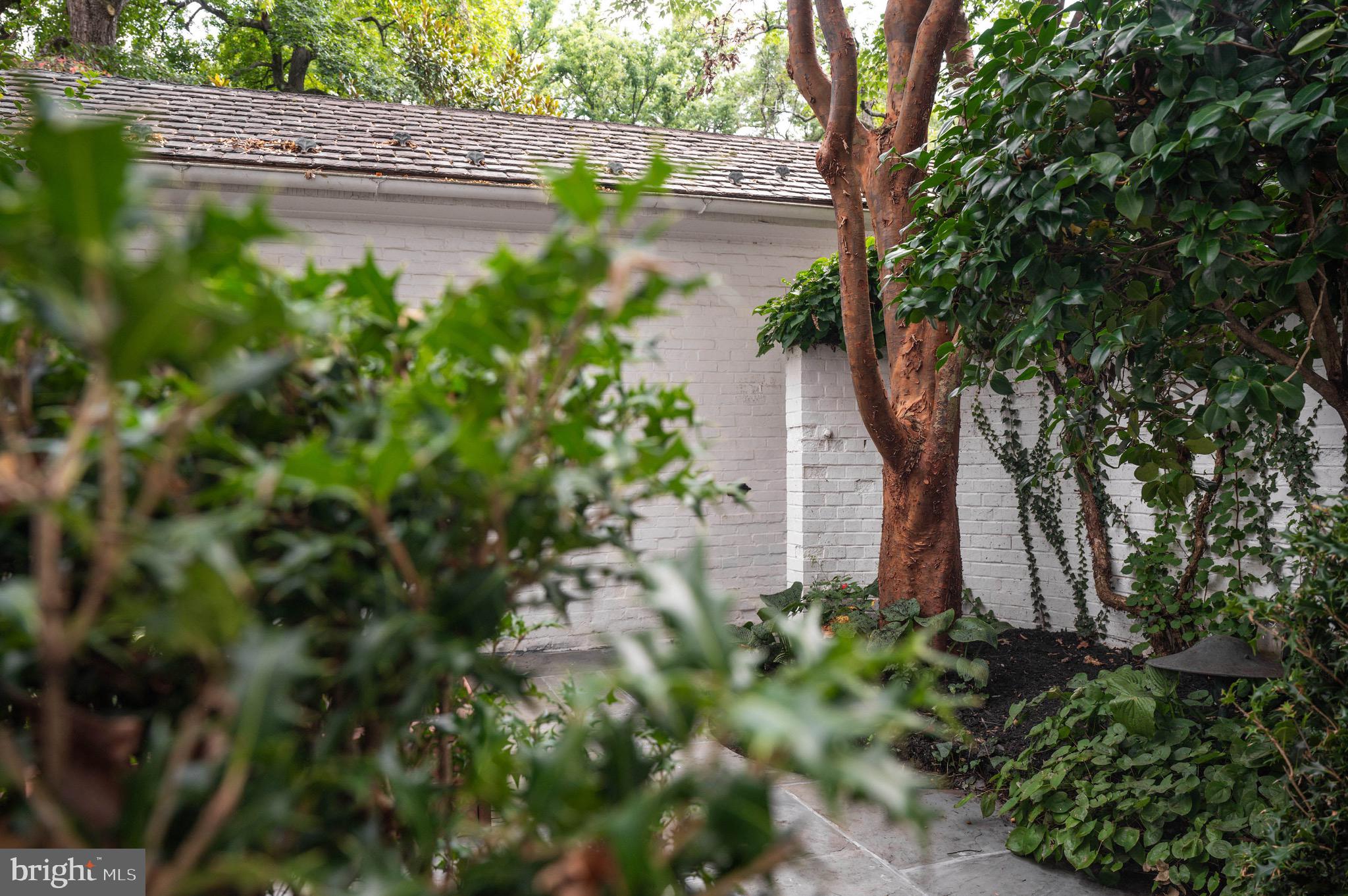 GREENSPRING VALLEY - Residential