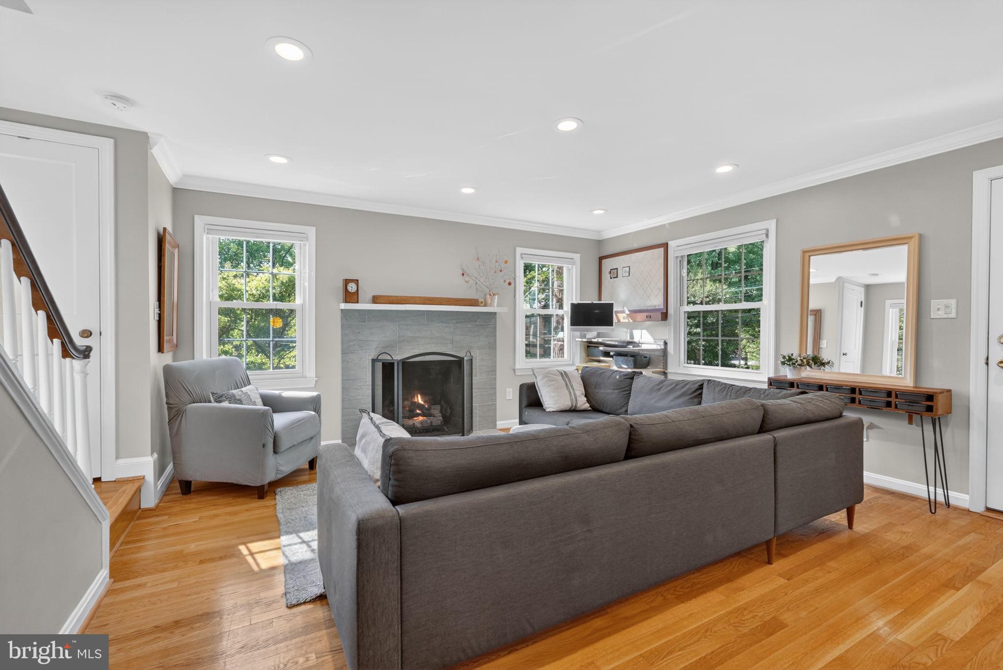 312 LINCOLN AVENUE