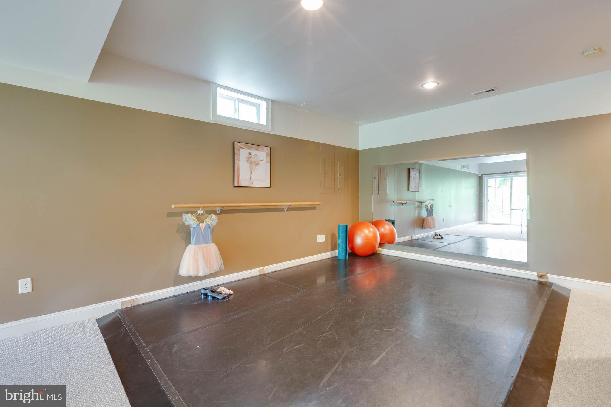 HIGHLAND VIEW ESTATES - Residential