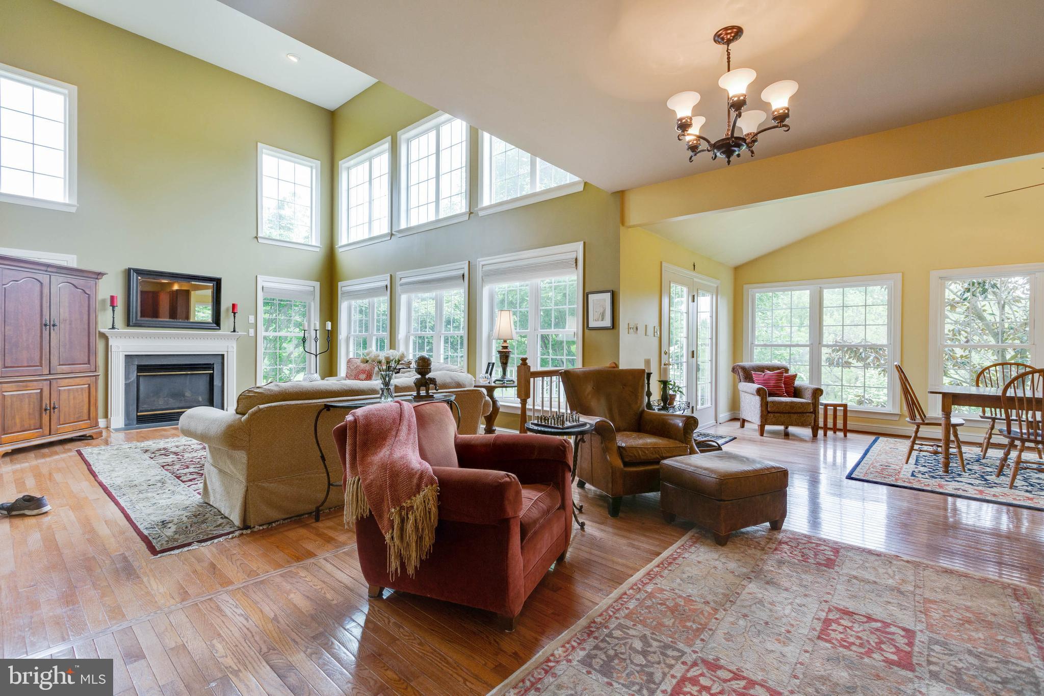 HIGHLAND VIEW ESTATES - Residential